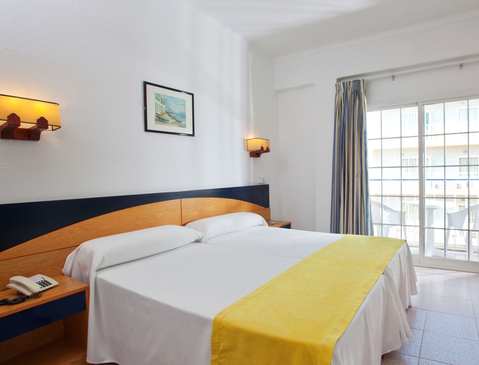 Double or Twin Standard