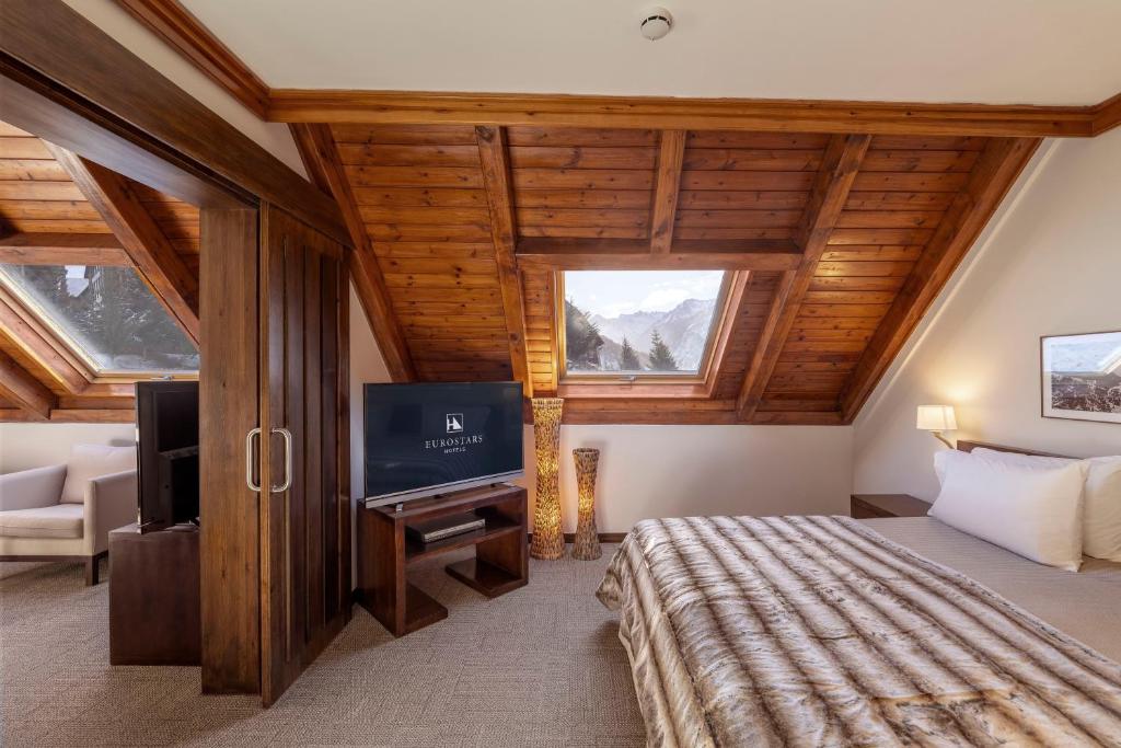 Family Room with Views