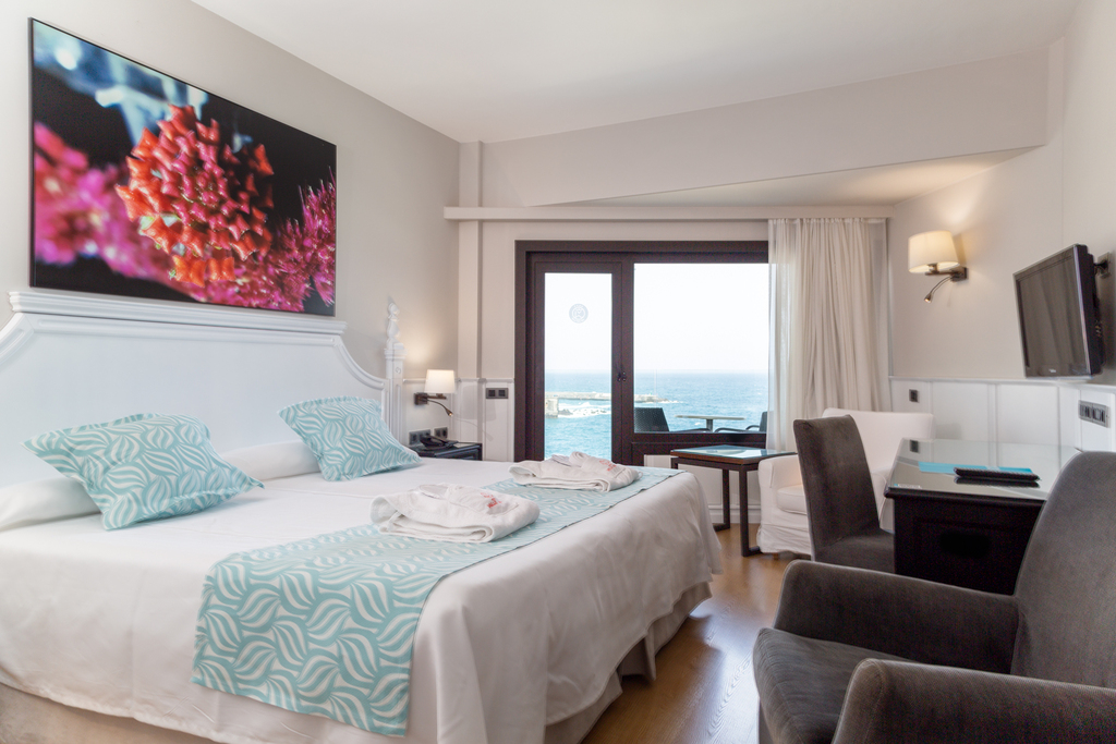 Double or Twin Deluxe