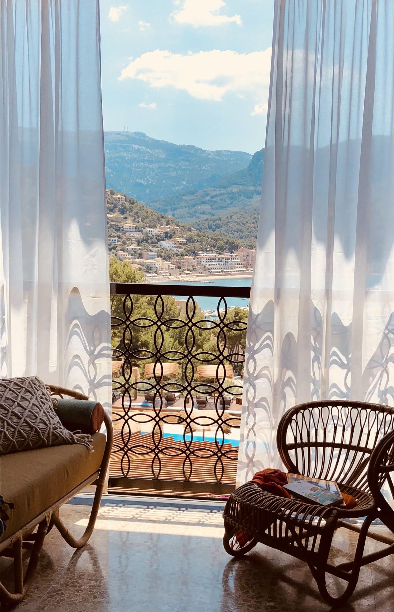 Double Sea View King Bed