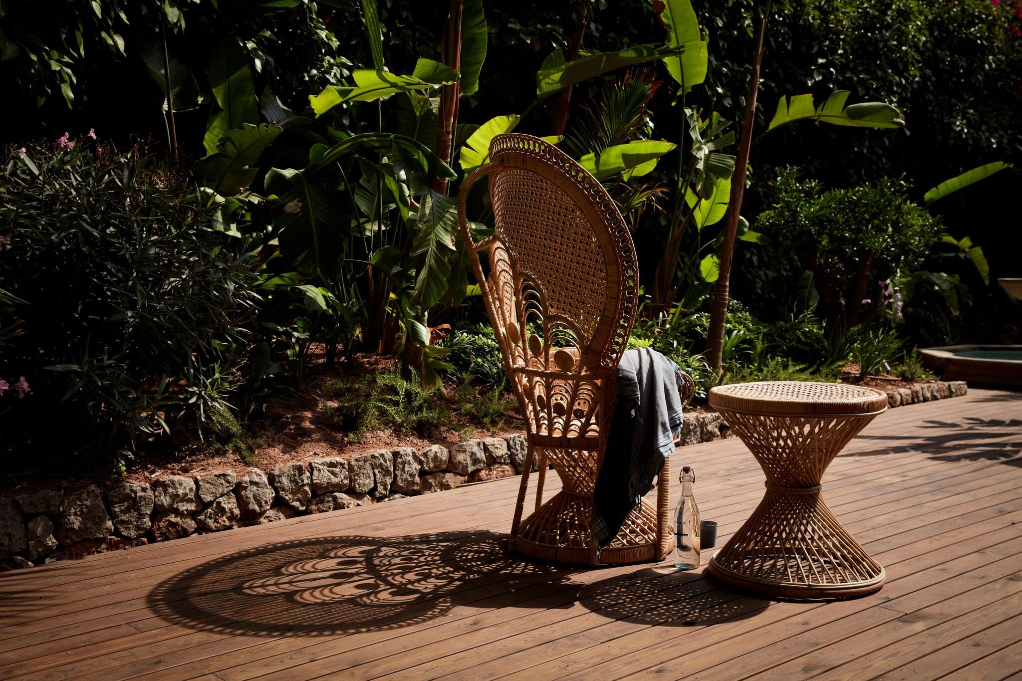 Double Garden View King Bed