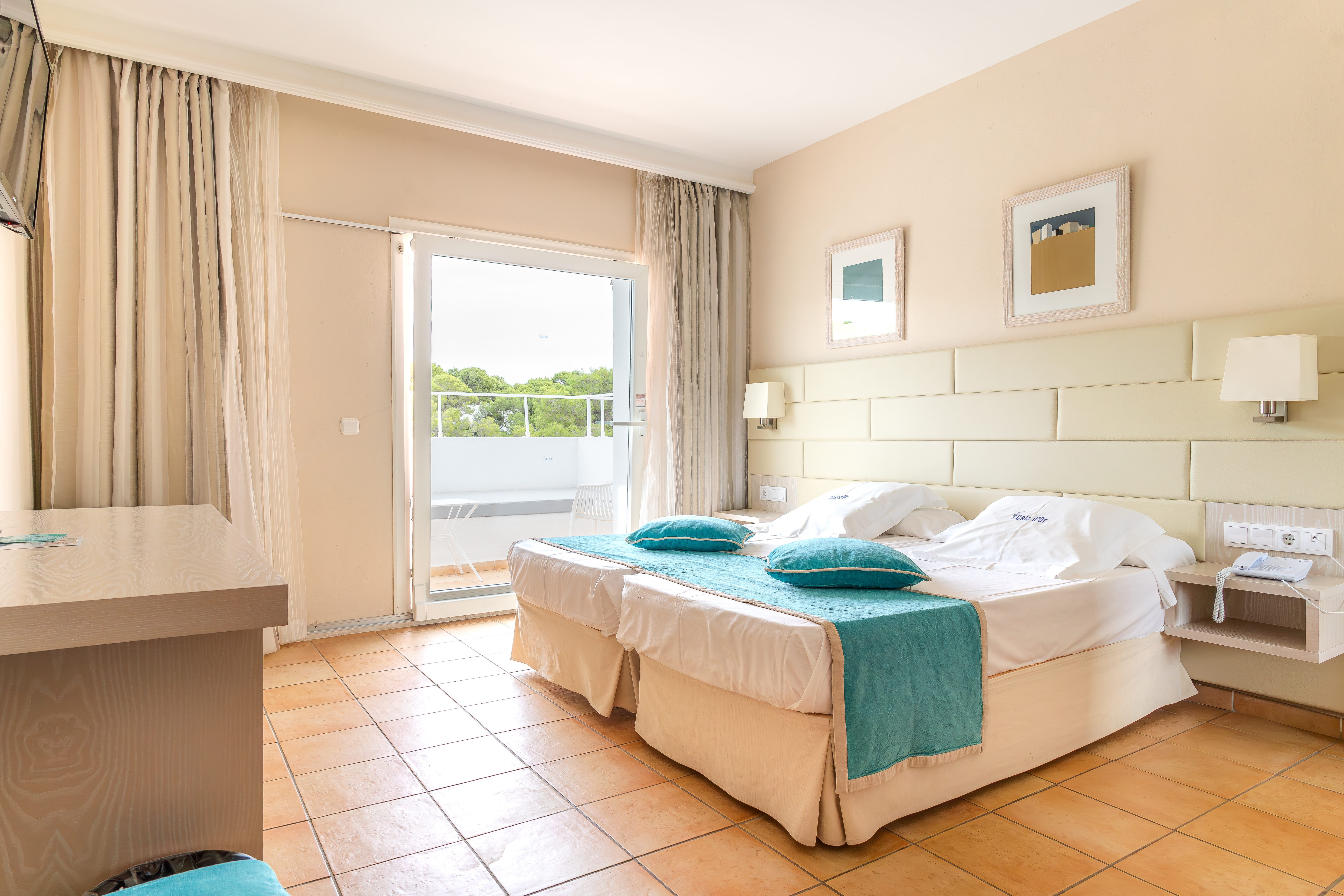 Triple Side Sea View