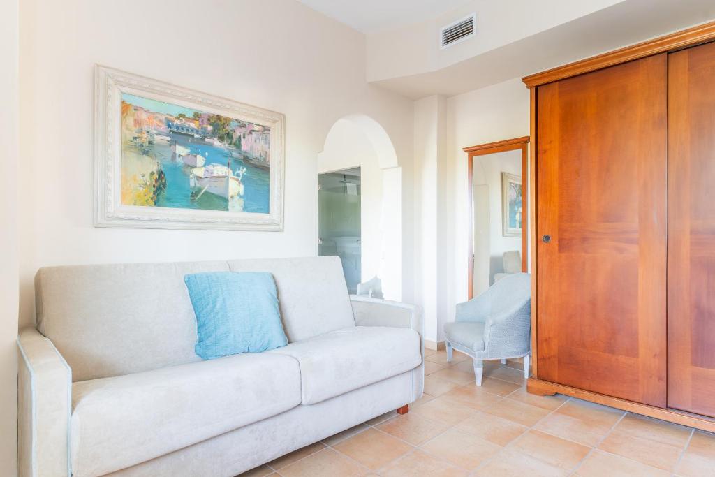 Junior Suite Side Sea View