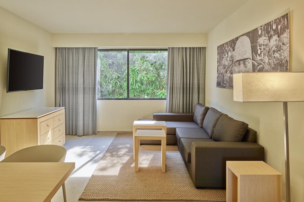 Junior Suite King Size Bed