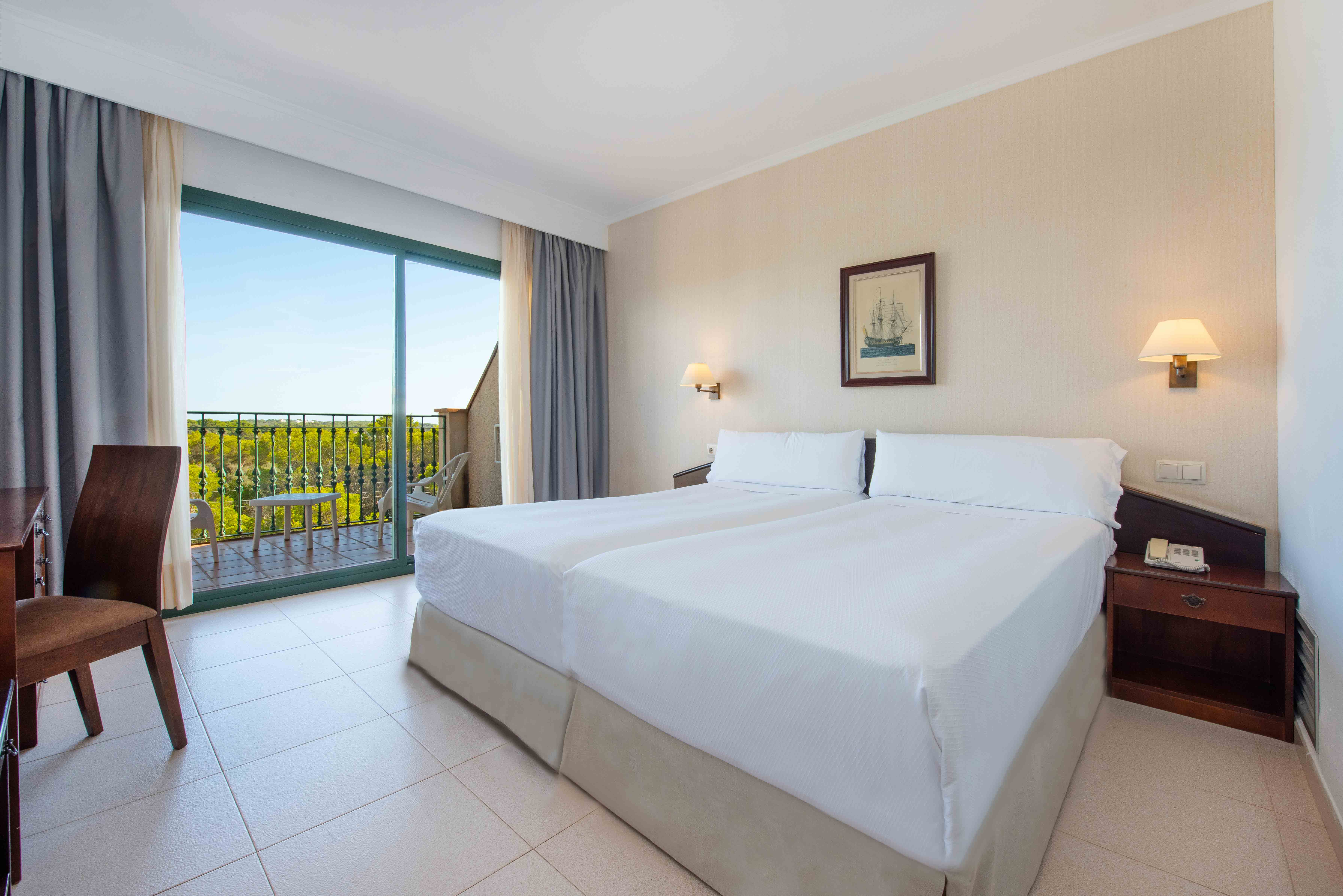 Double or Twin Sea View