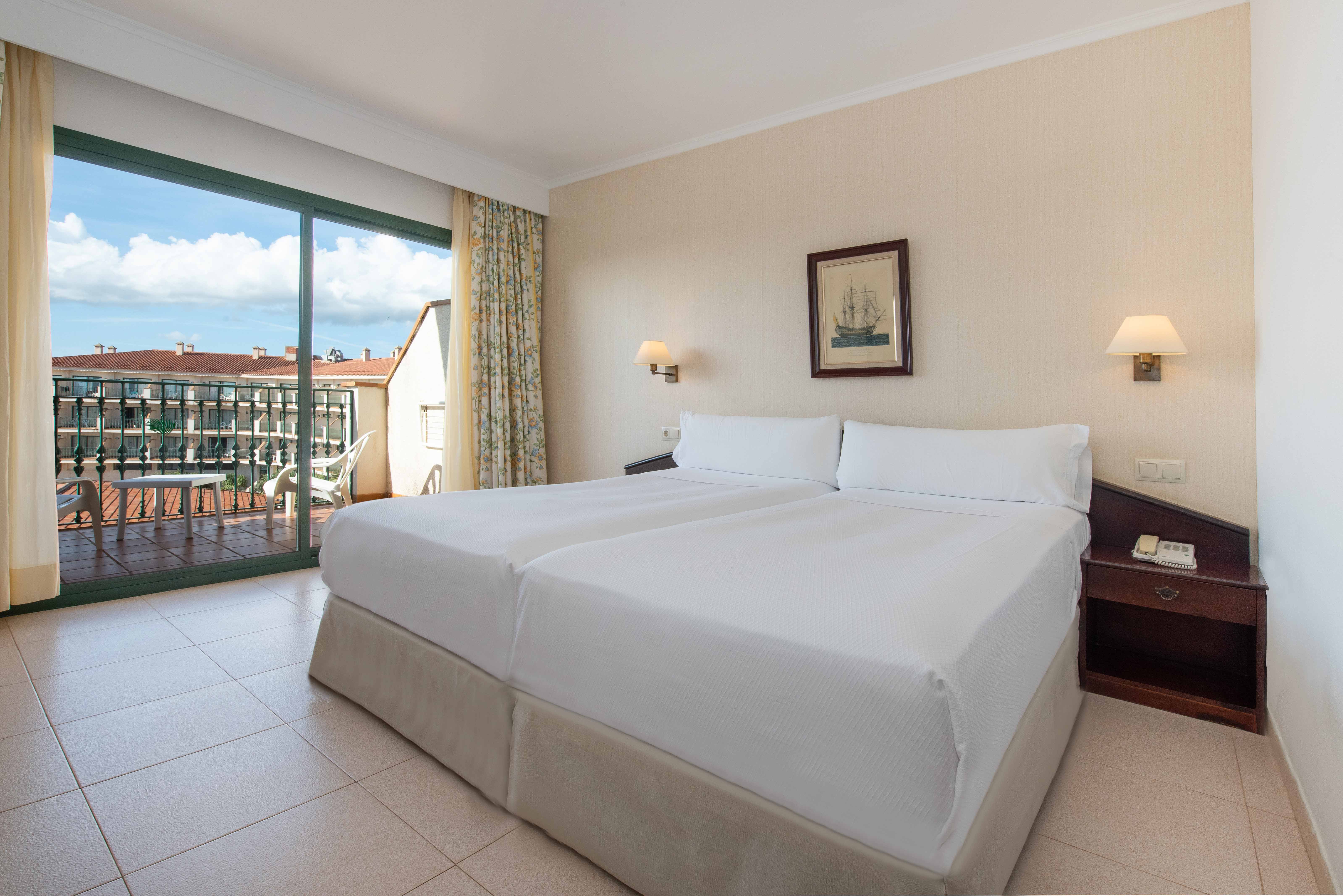 Double or Twin Sea View