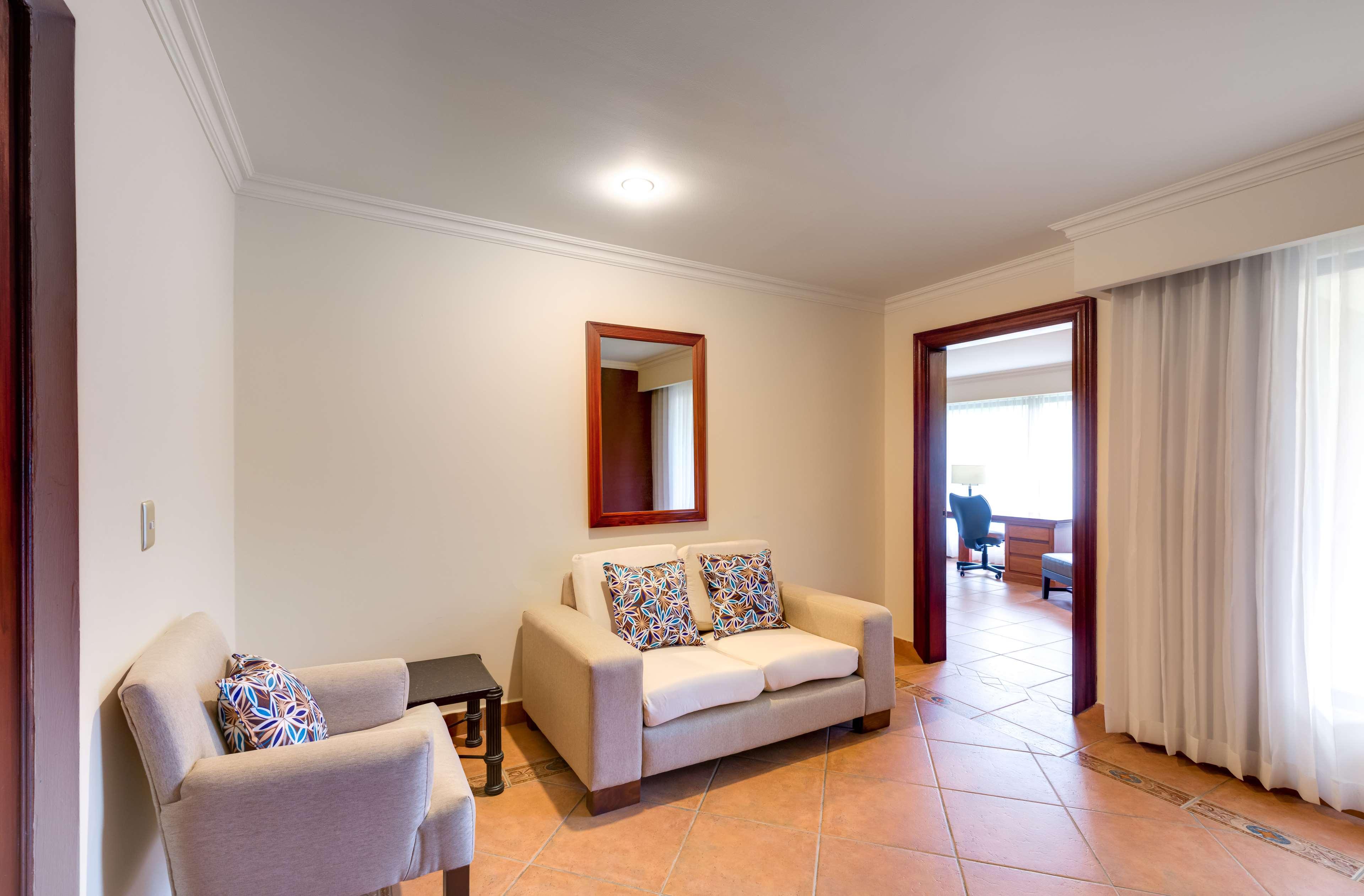 Junior Suite King Size Bed