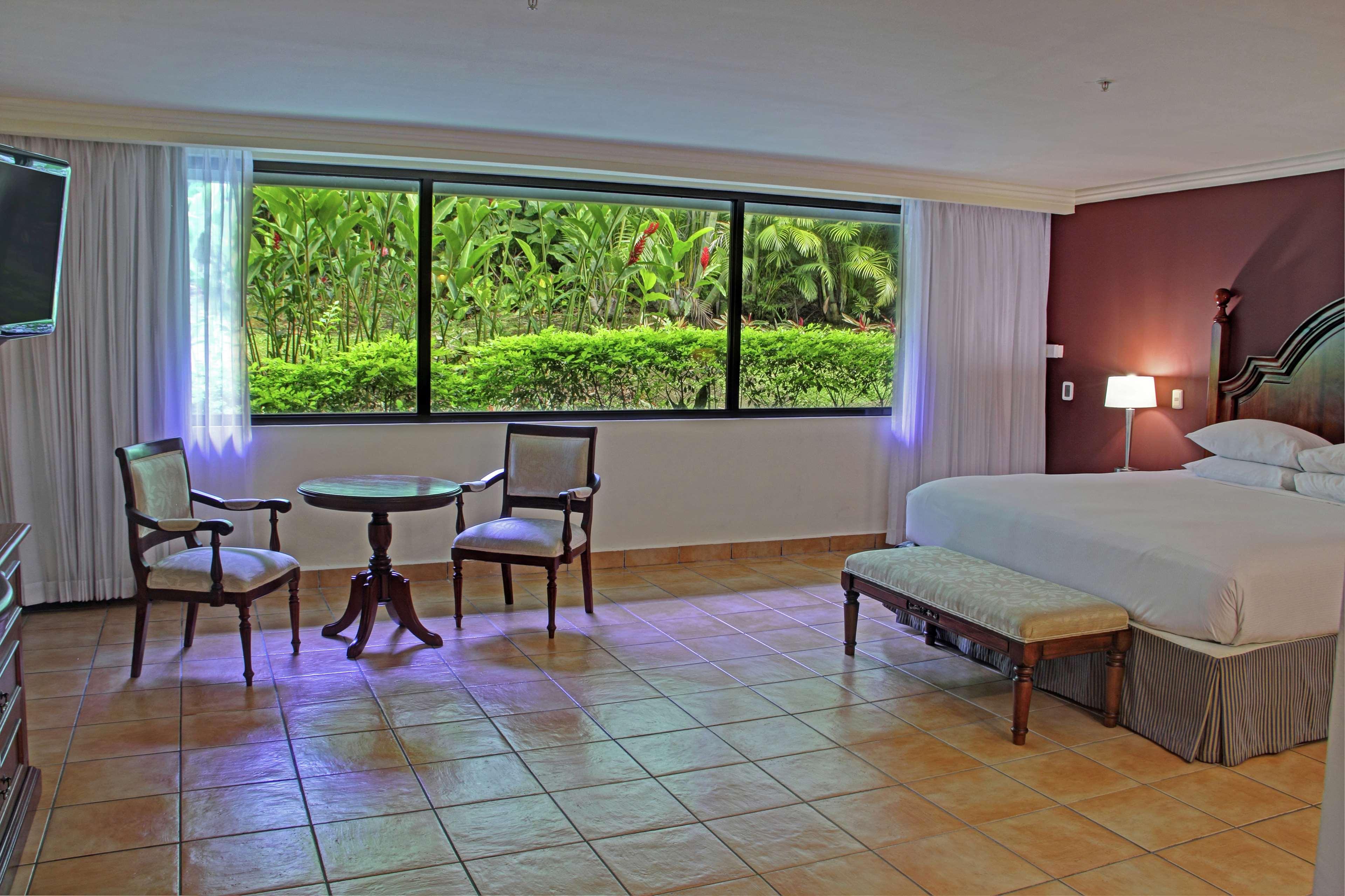 Junior Suite King Size Bed