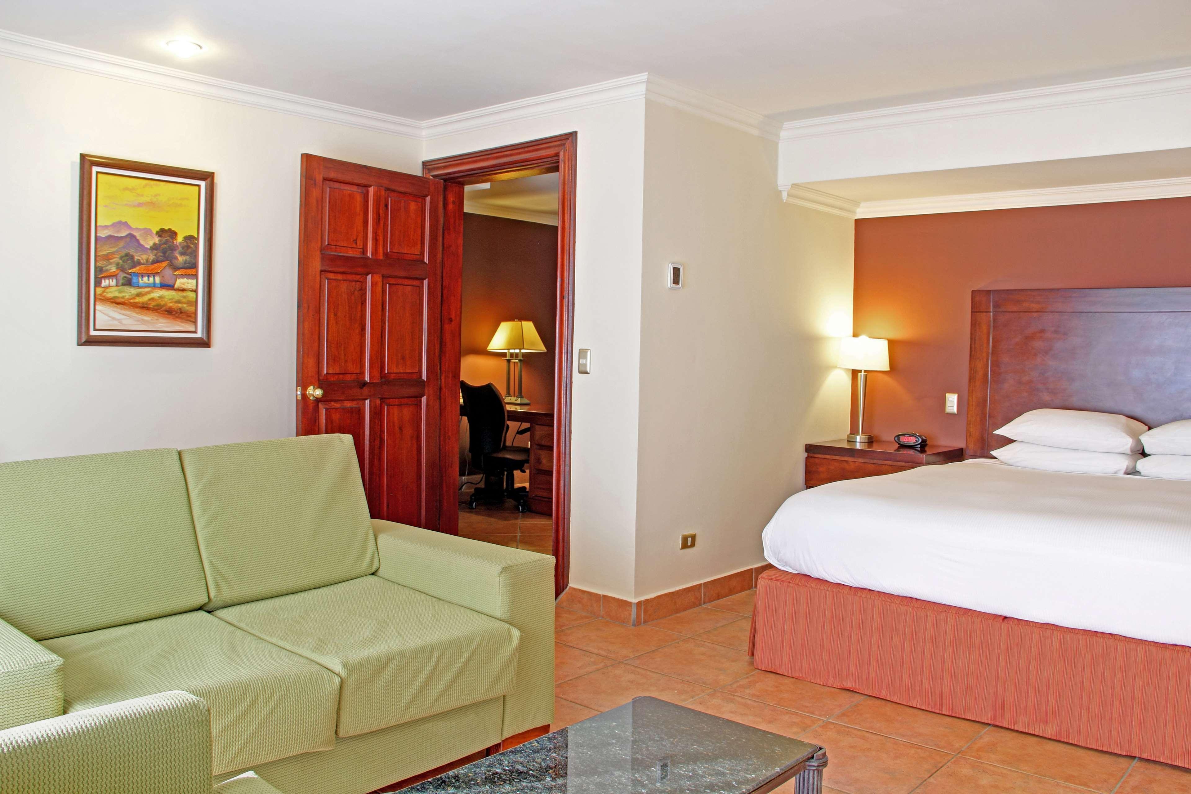 Junior Suite King Size Bed