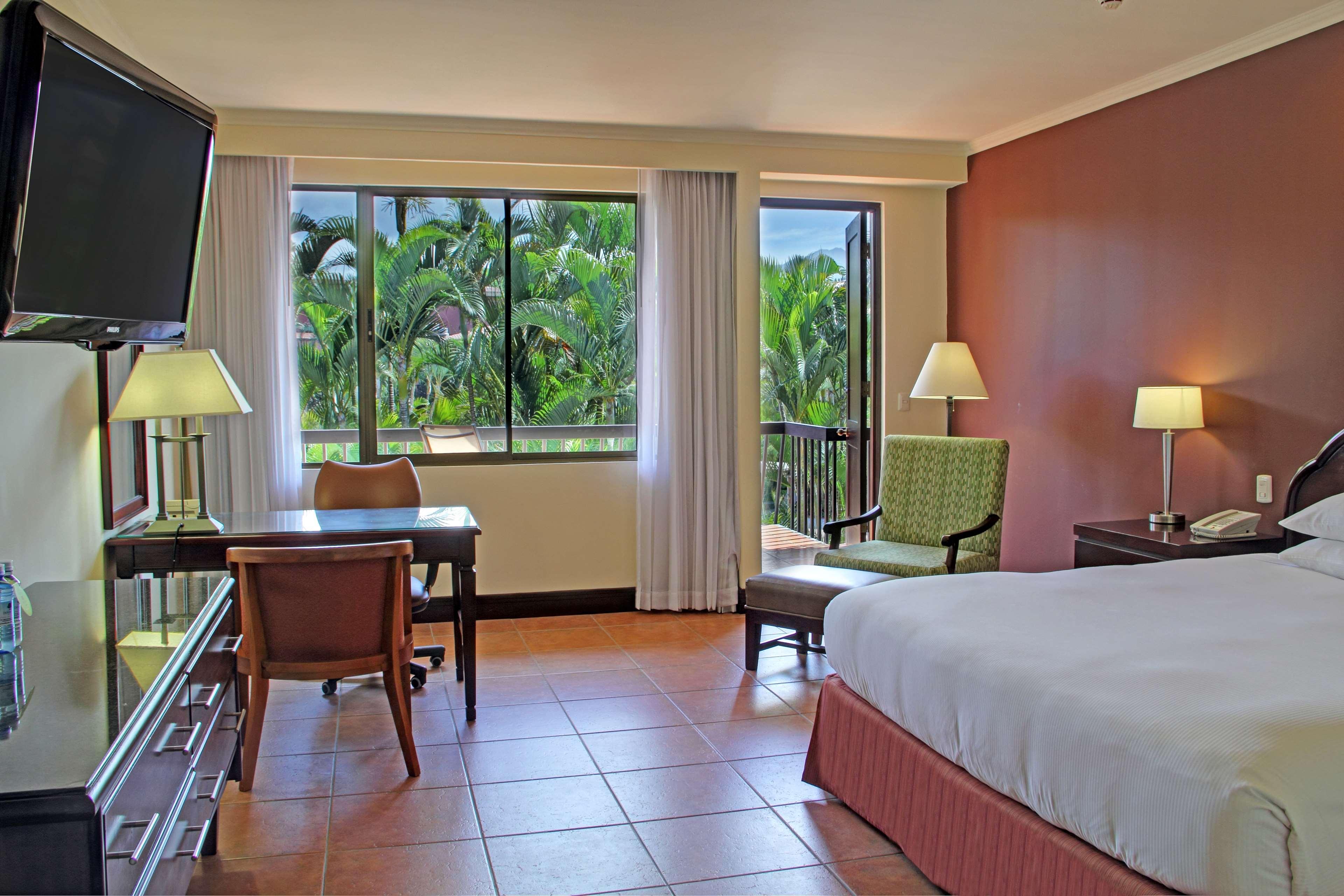 Room Executive King Bed