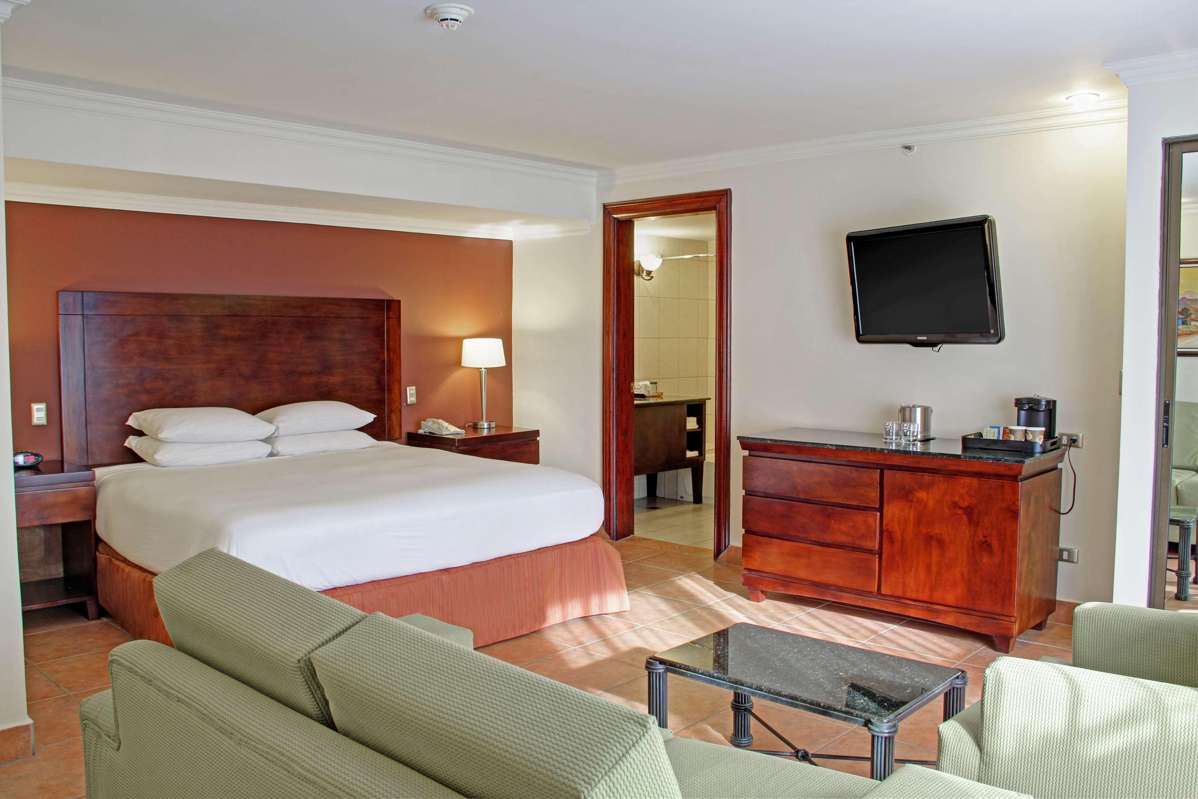 Junior Suite King Size Bed