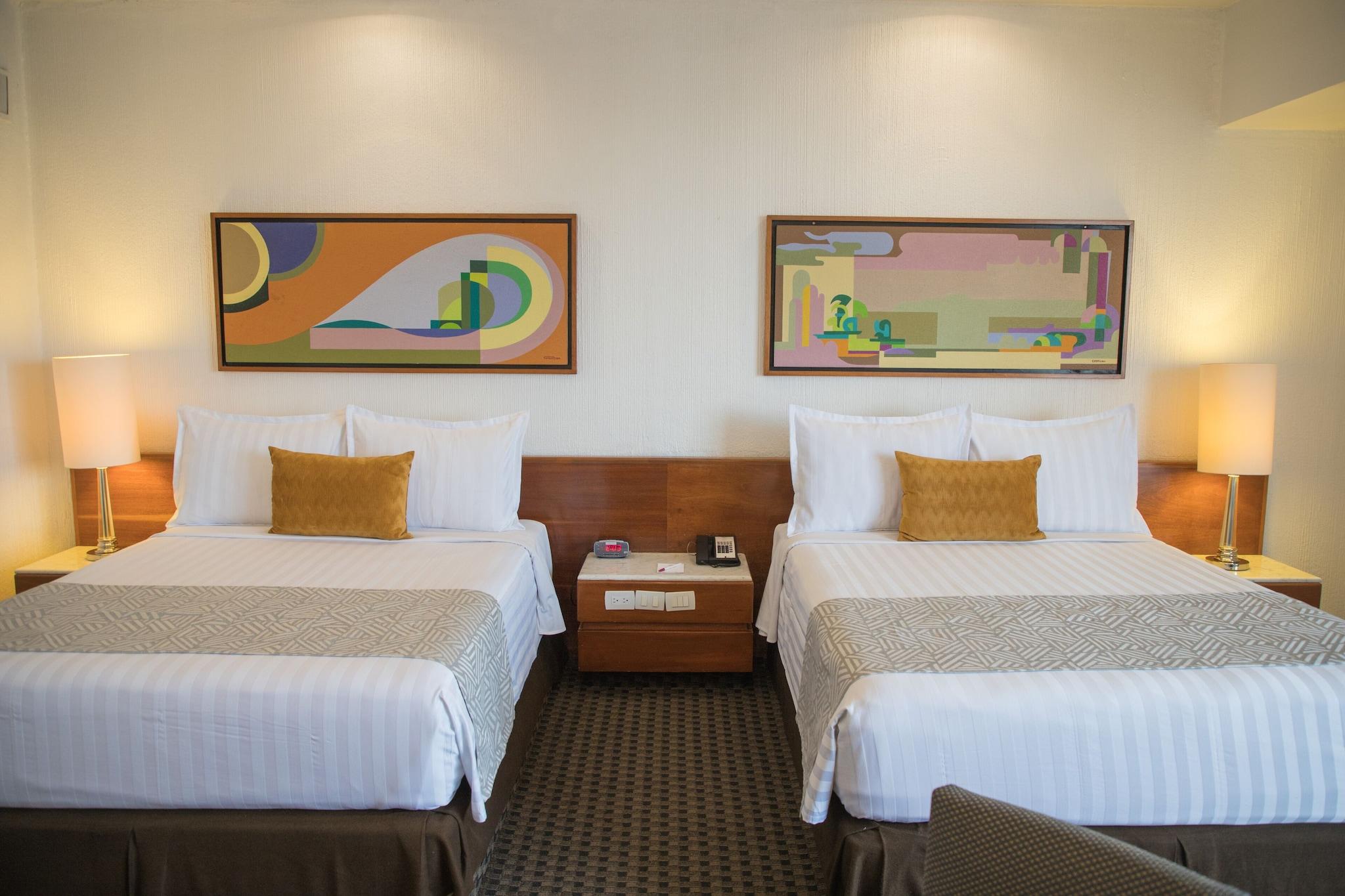 Room Executive Two Queen Beds