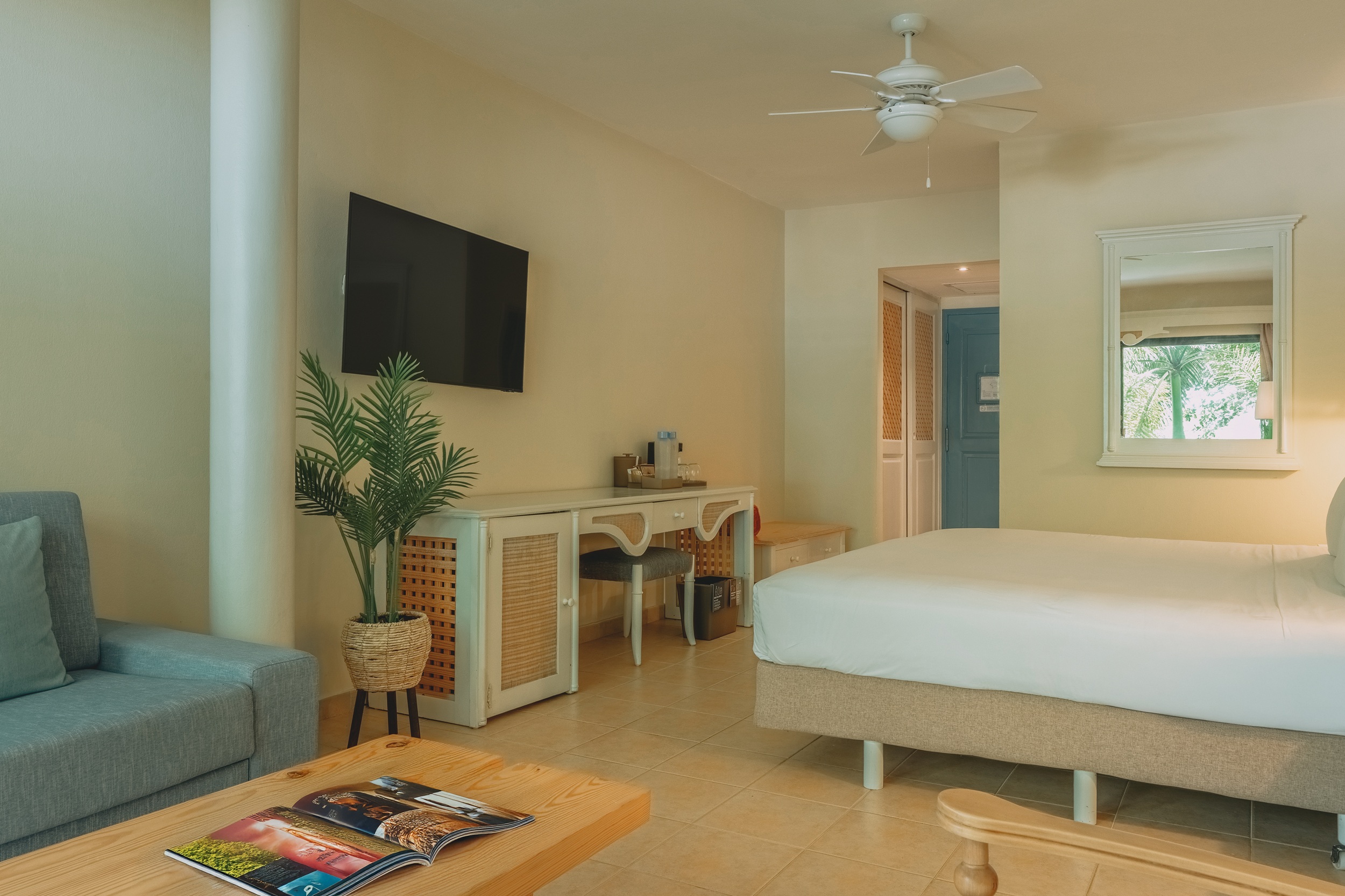 Junior Suite Ocean Front