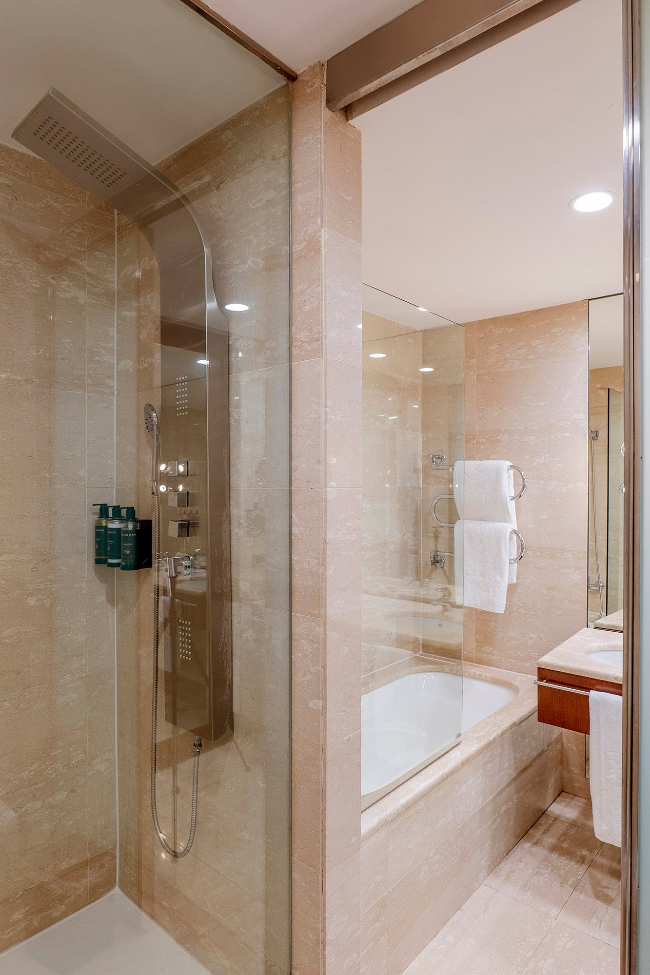 Junior Suite Capacity 1