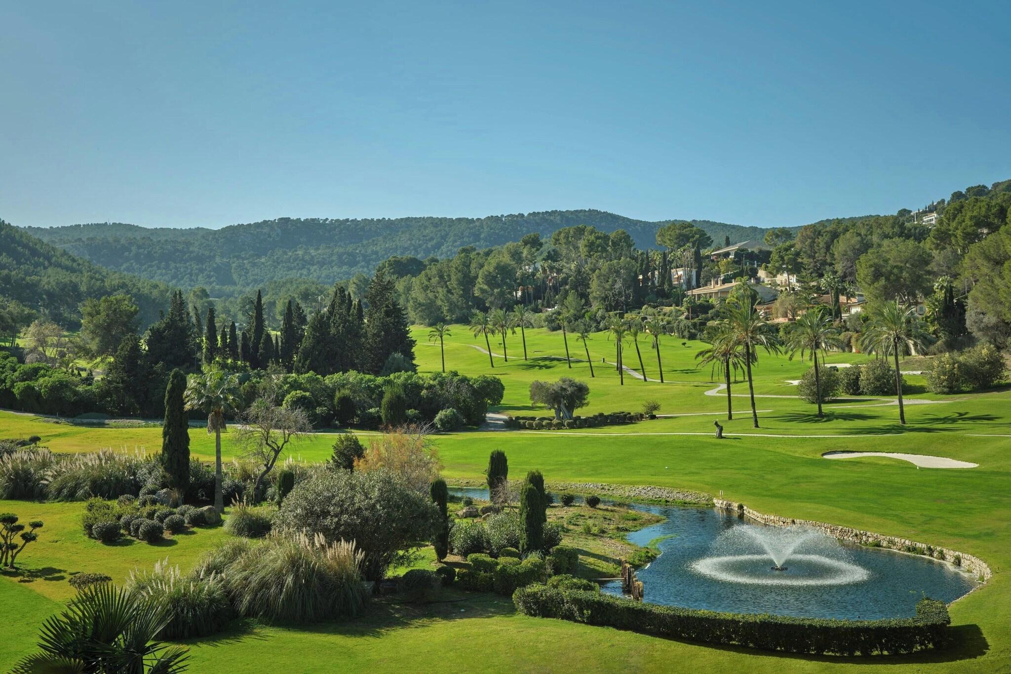Double Deluxe Pool View