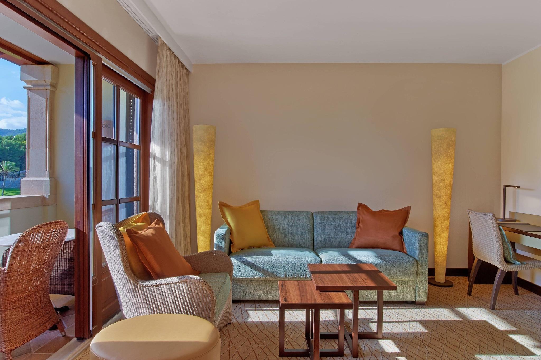 Junior Suite King Size Bed