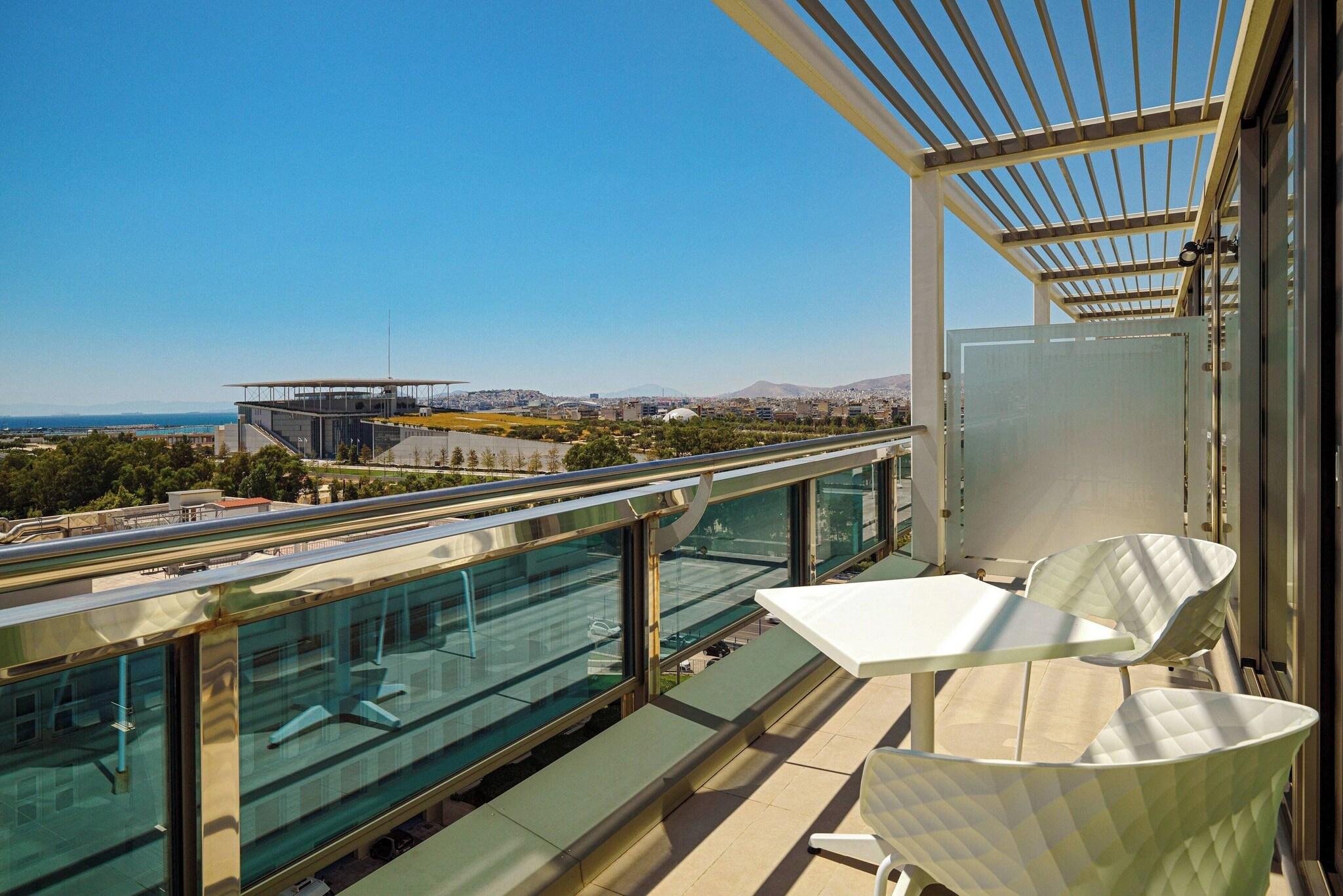 Junior Suite City View King Bed