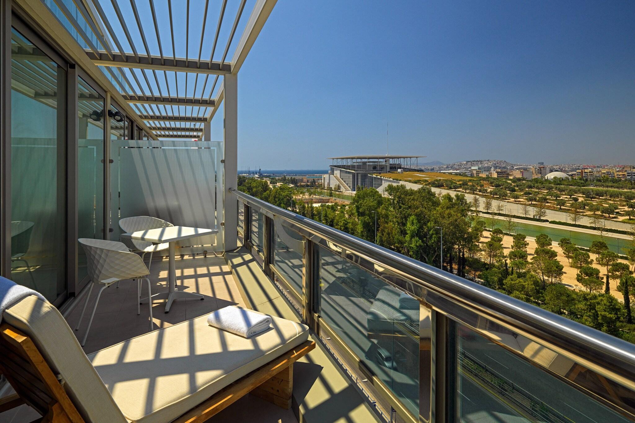 Junior Suite City View King Bed