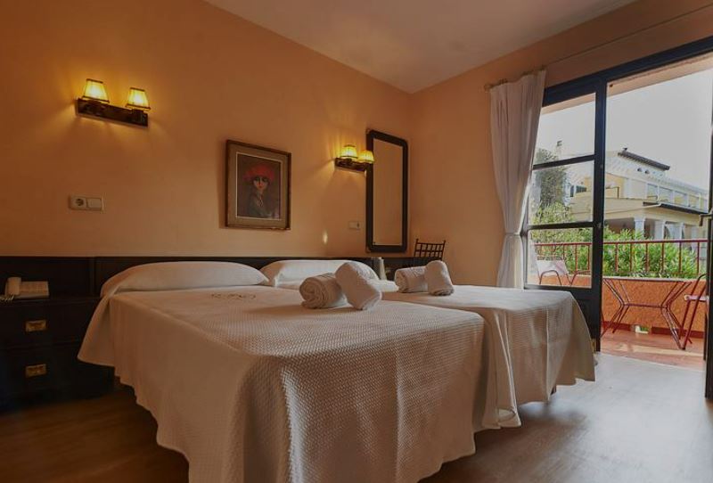 Double or Twin Economy