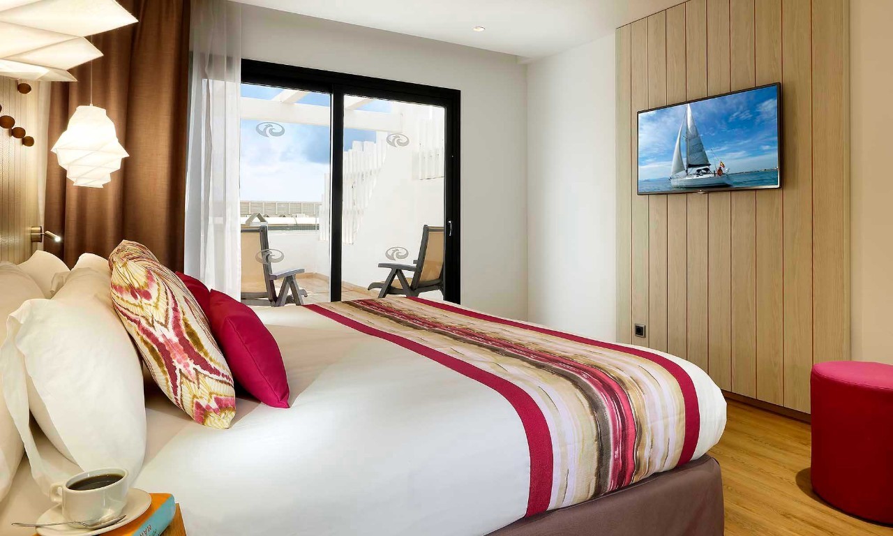 Double Single with Jacuzzi