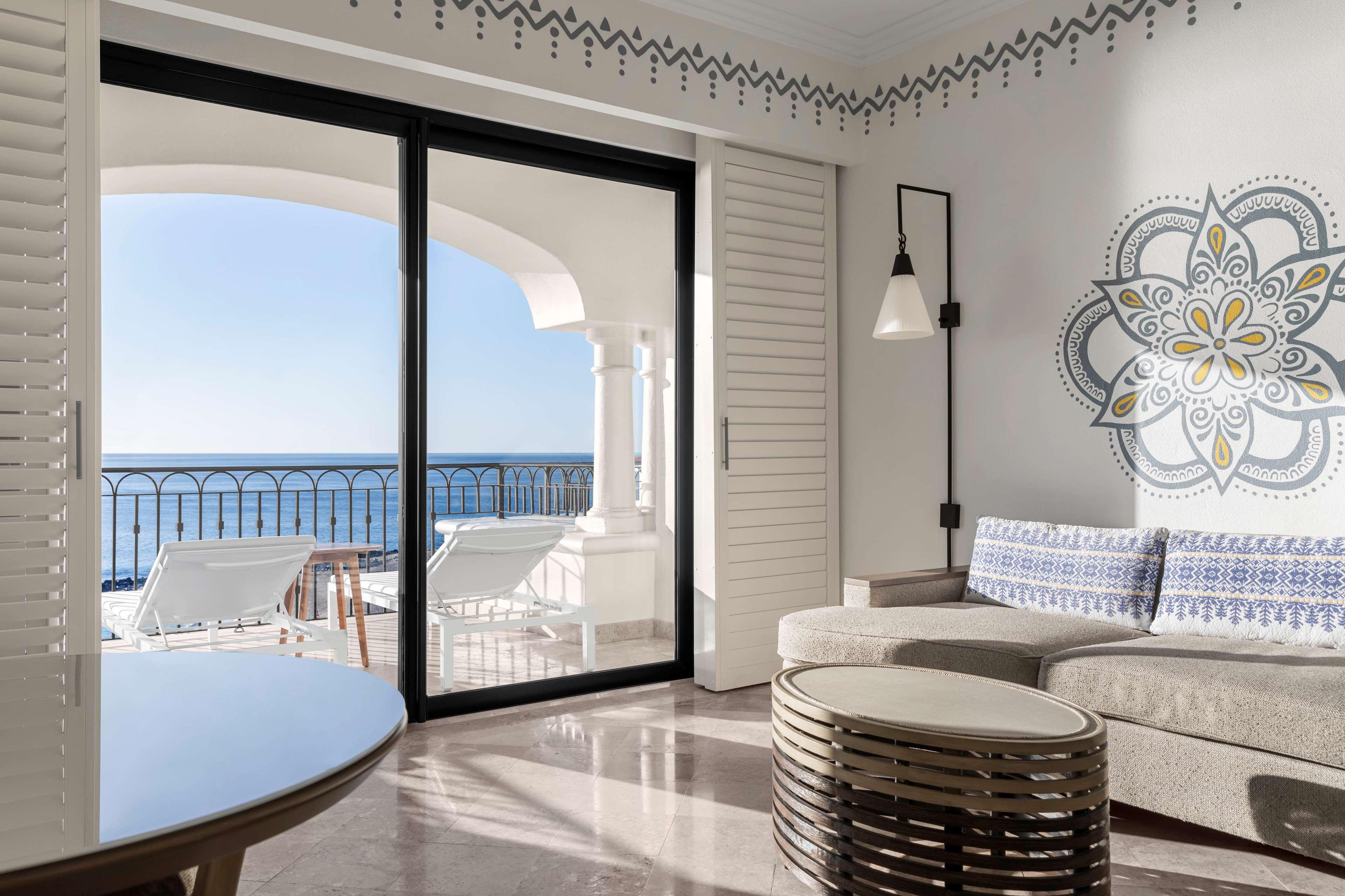 Double Ocean View King Bed