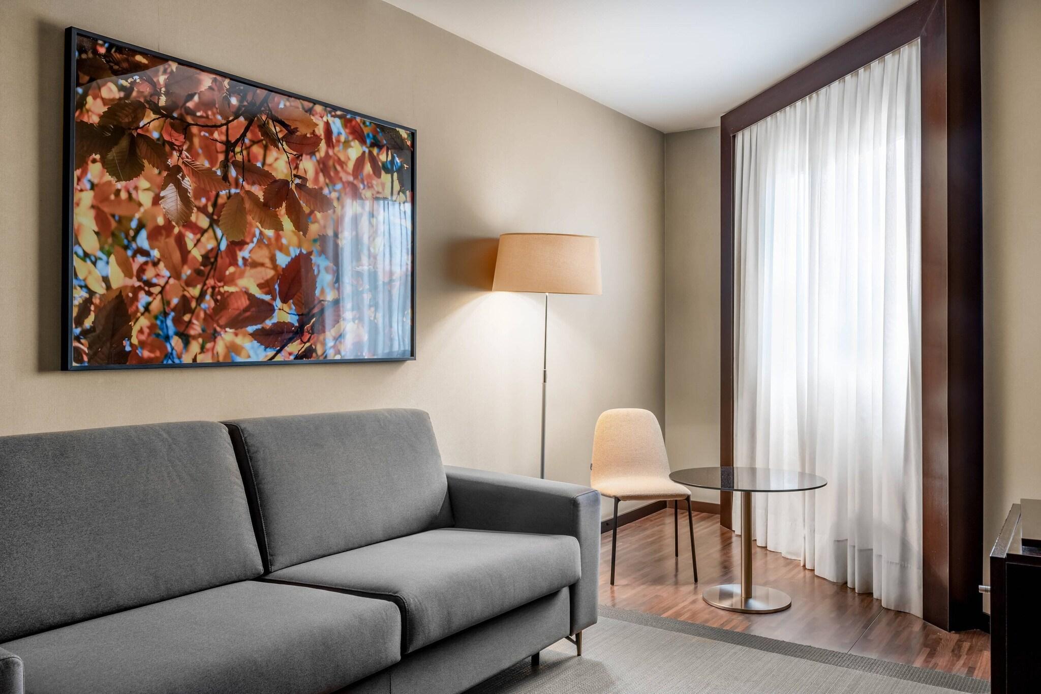 Junior Suite King Size Bed