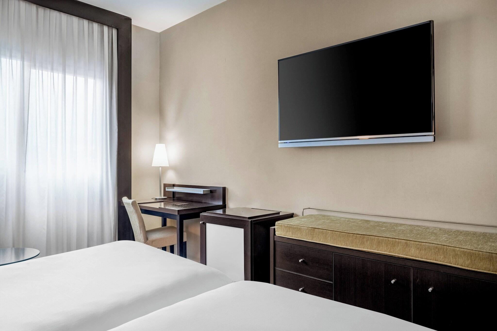 Junior Suite King Size Bed