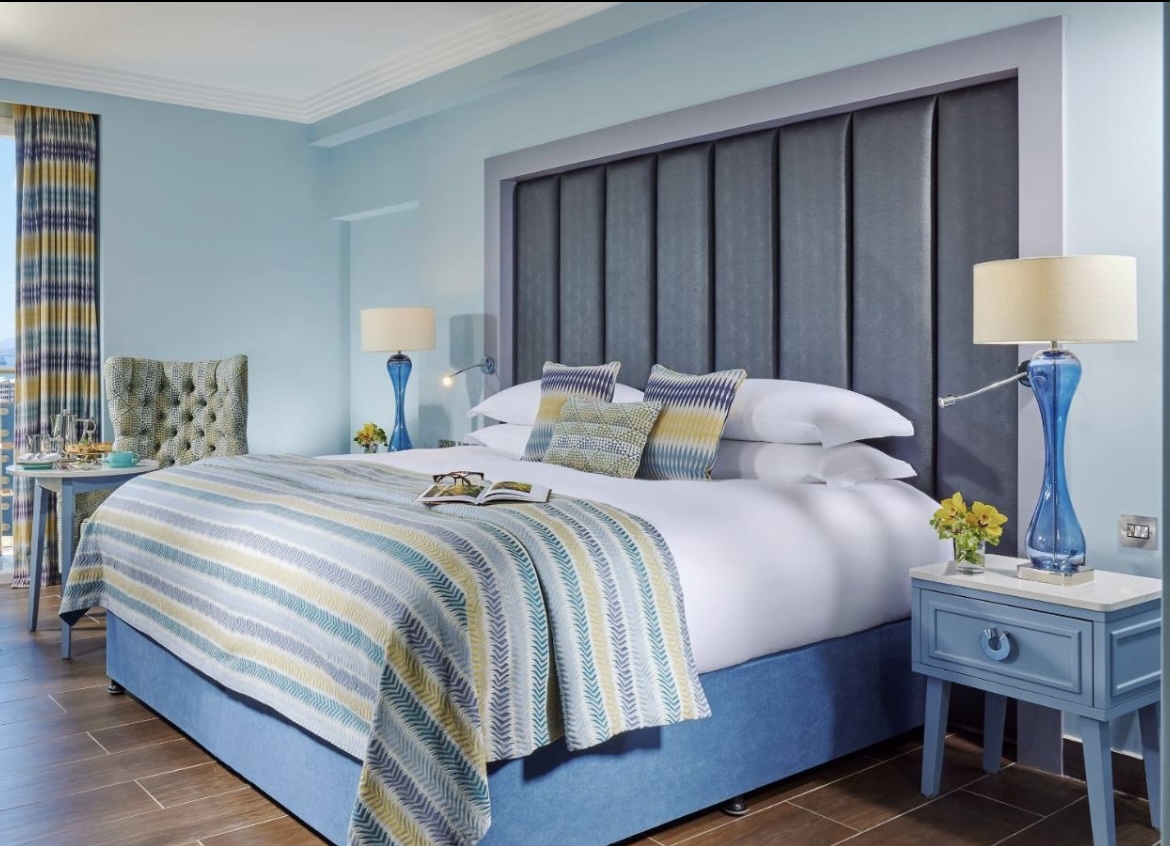 Double Queen Size Bed