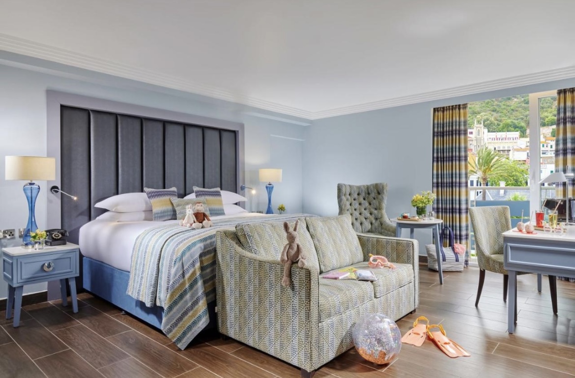 Family Room Standard