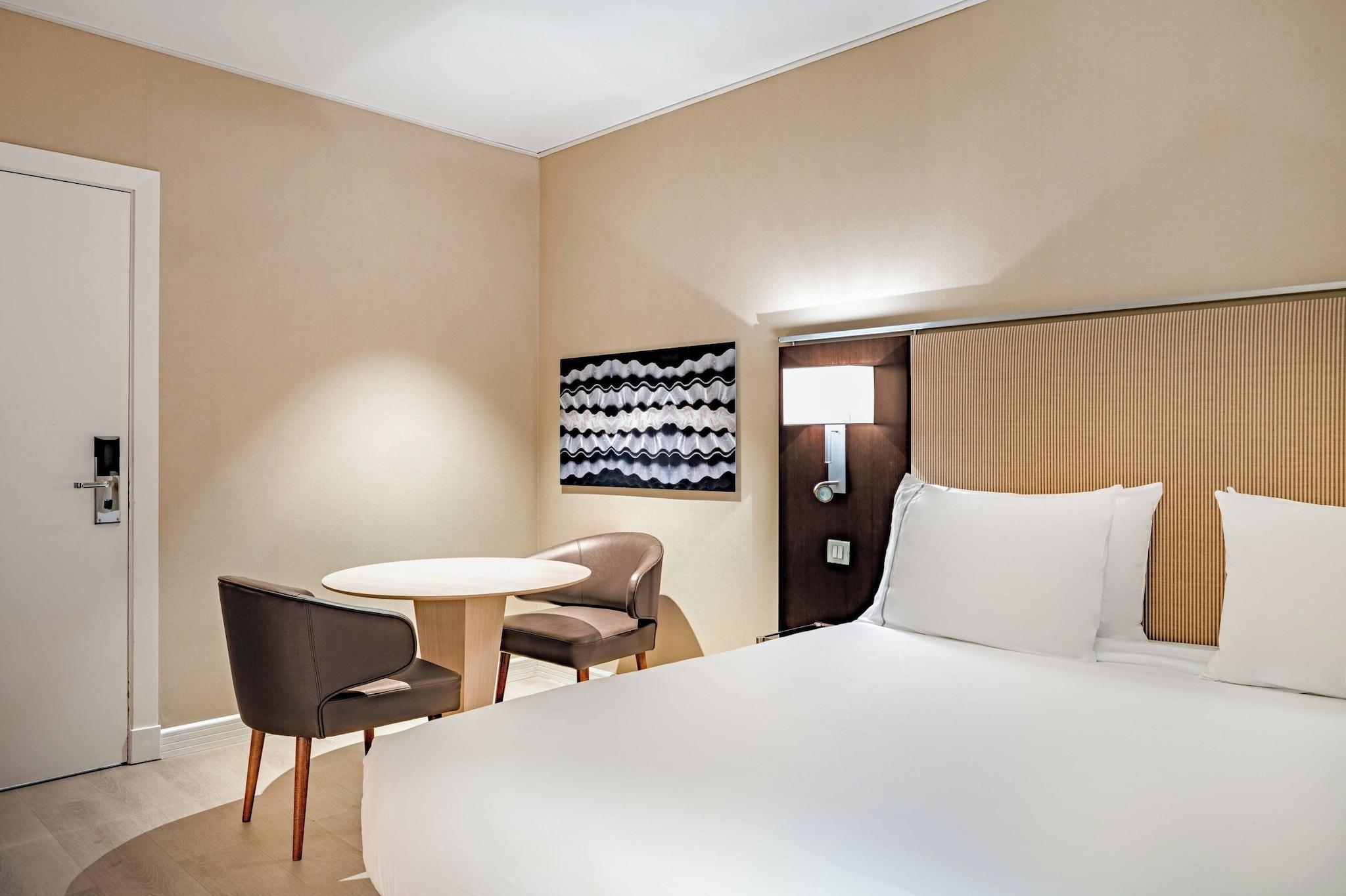 Double Superior King Bed