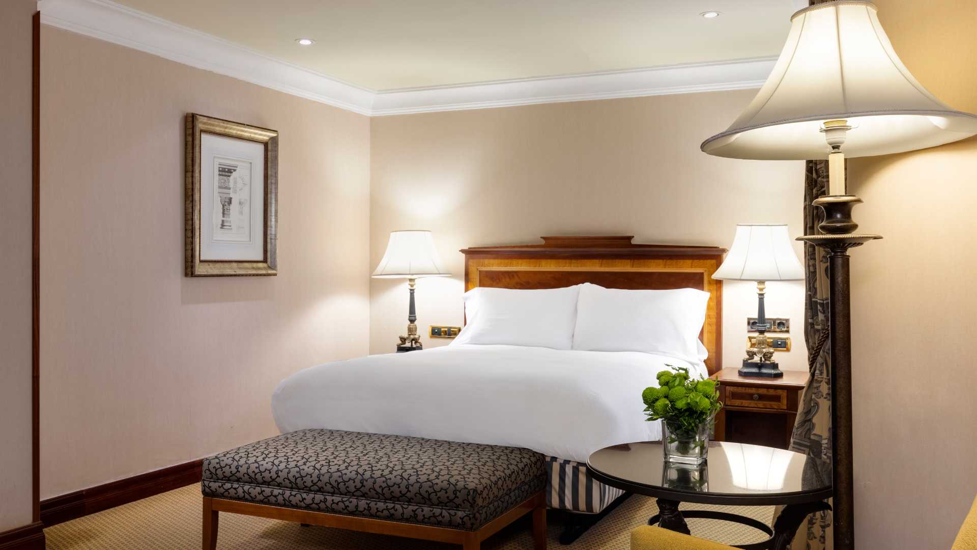 Double Classic Queen Bed