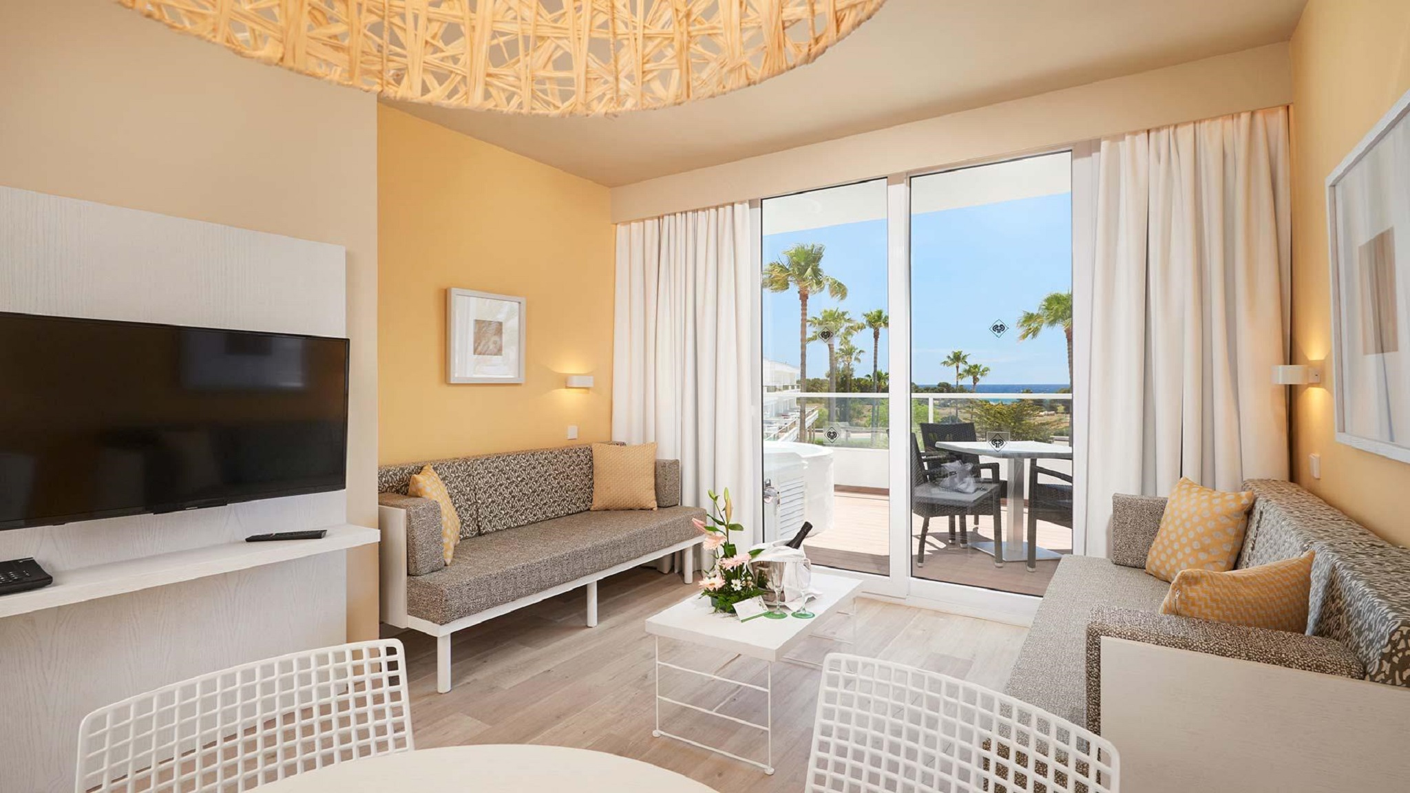 Apartment Capacity 4