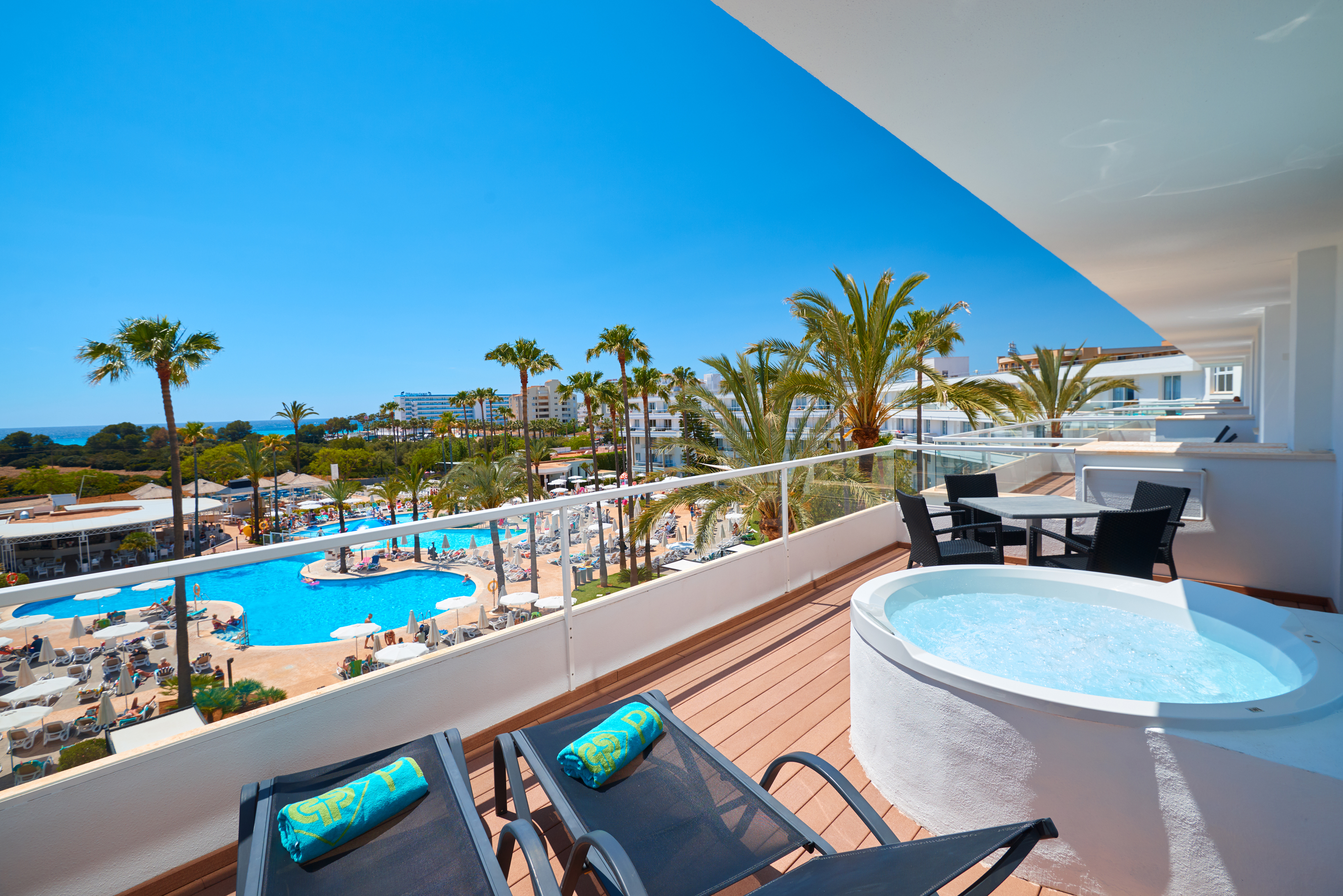 Apartment Capacity 4