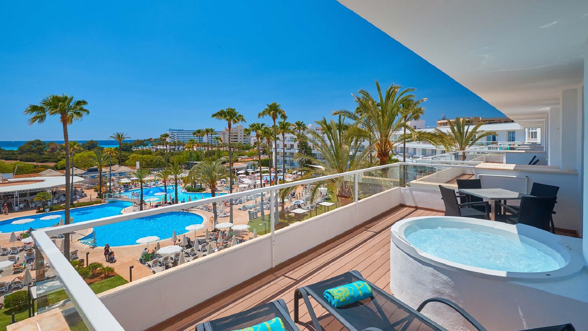 Apartment Capacity 4