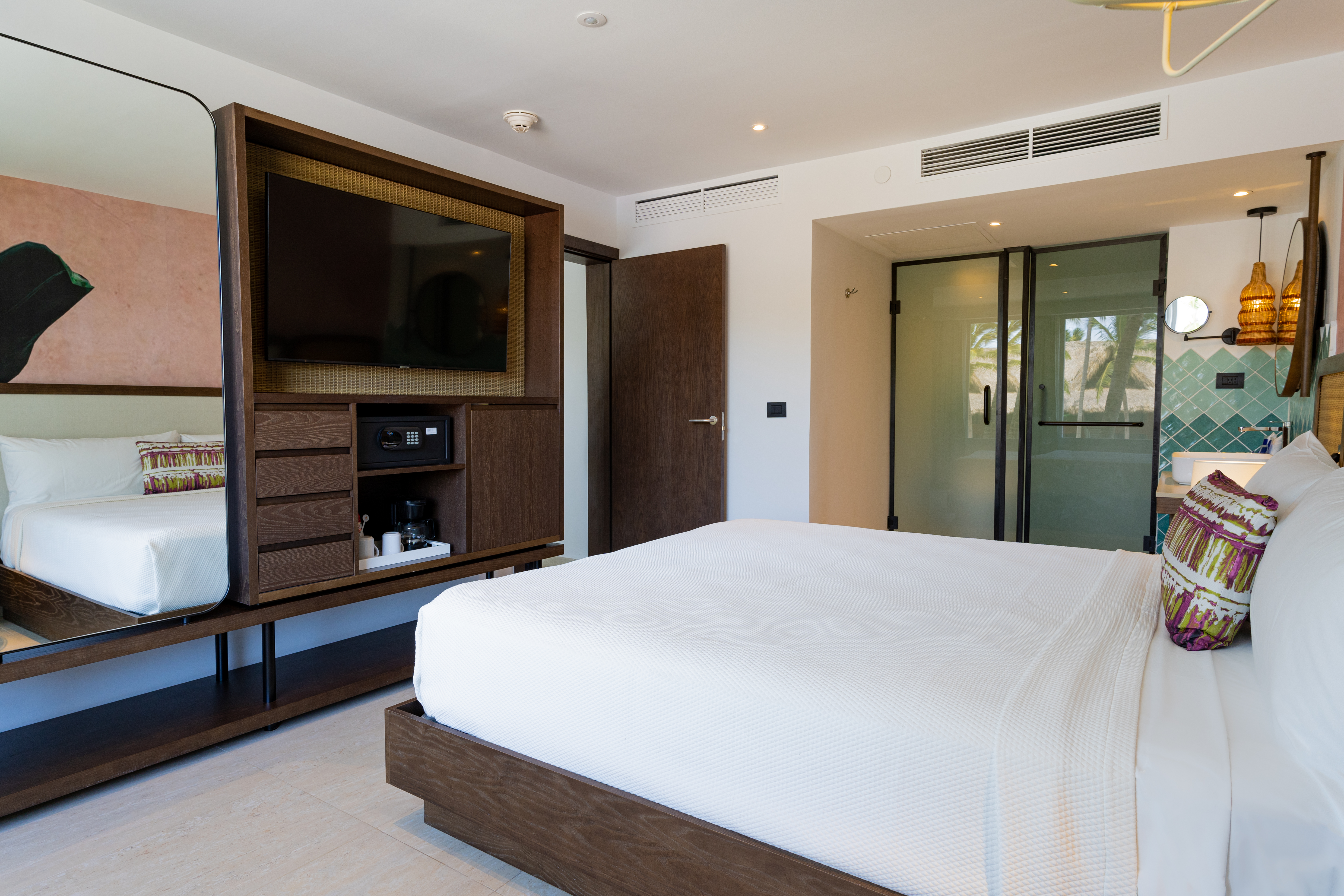 Family Room Capacity 2