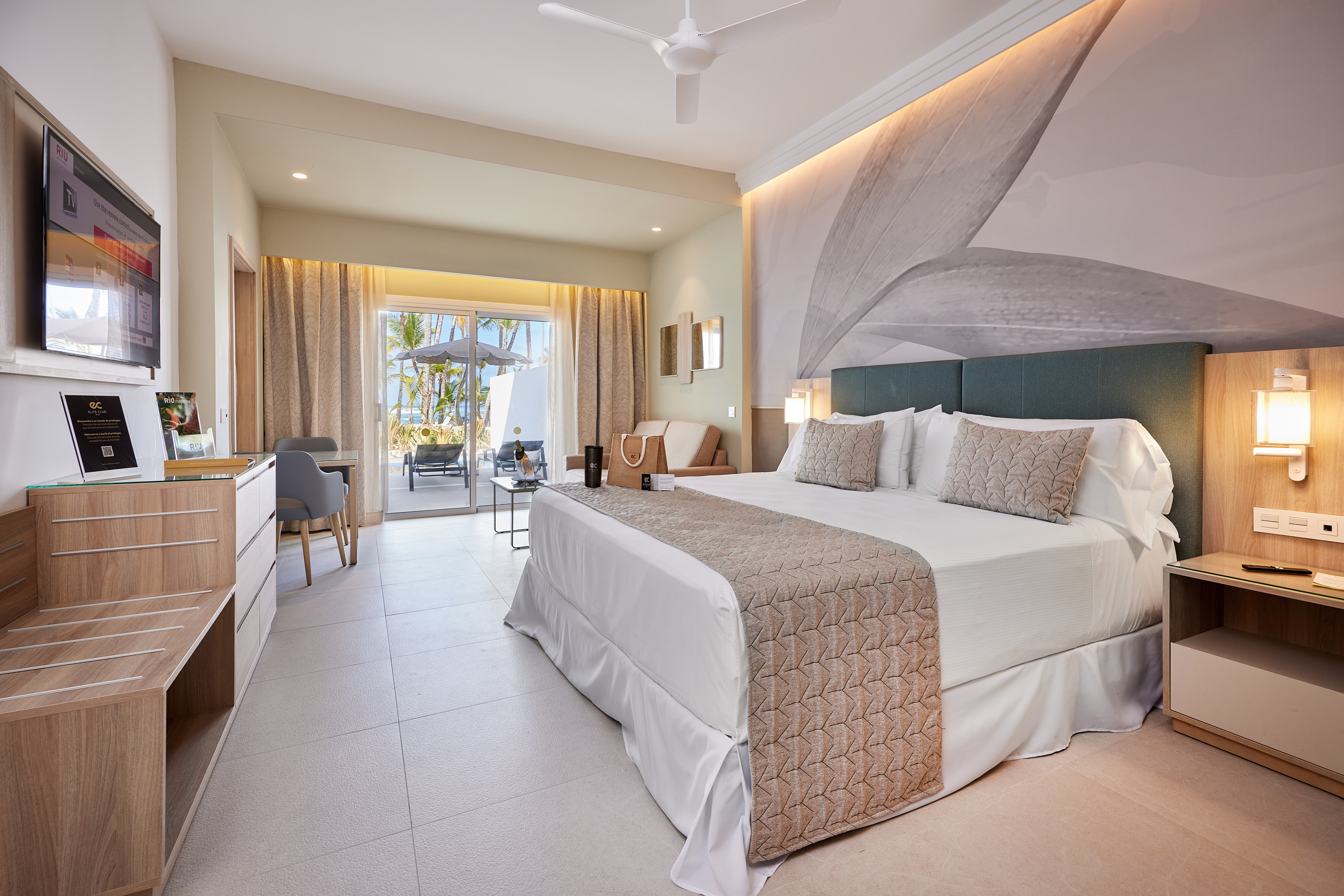 Junior Suite Sea View with Private Pool