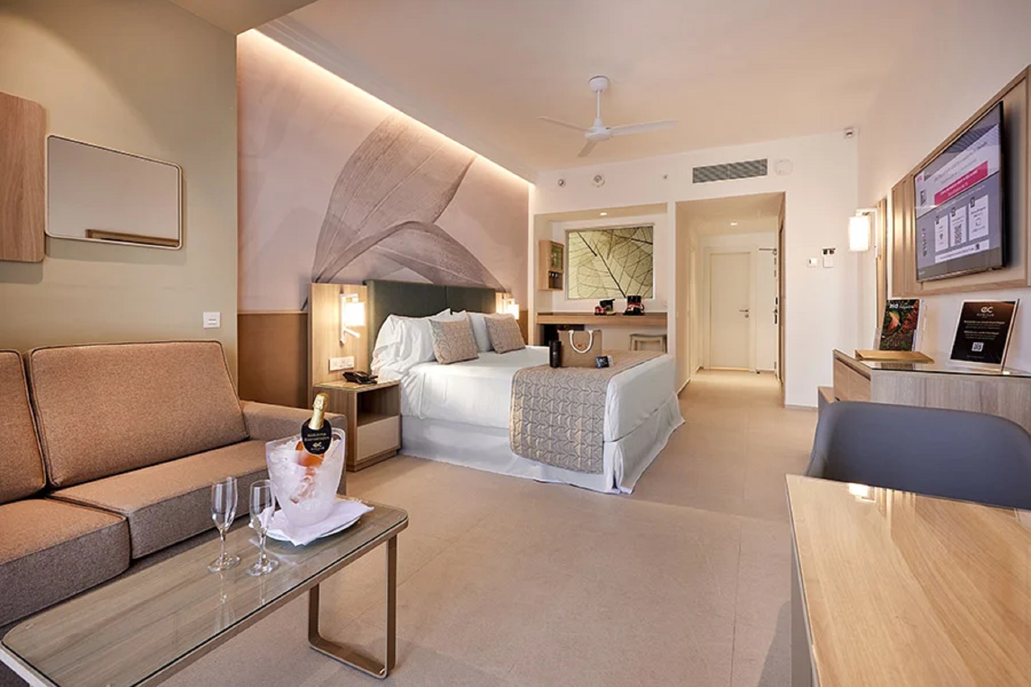 Junior Suite Ocean Front