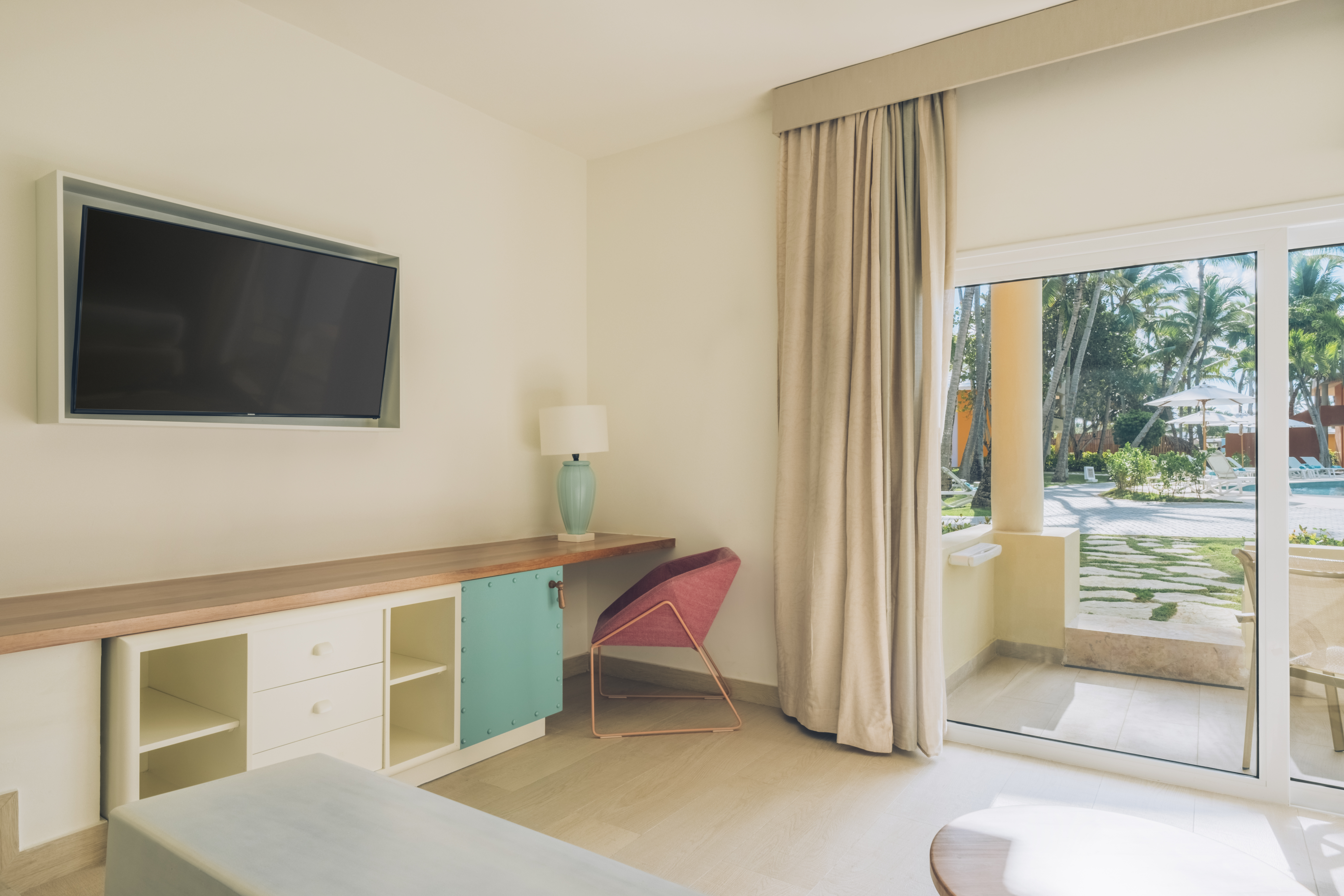 Junior Suite Pool View