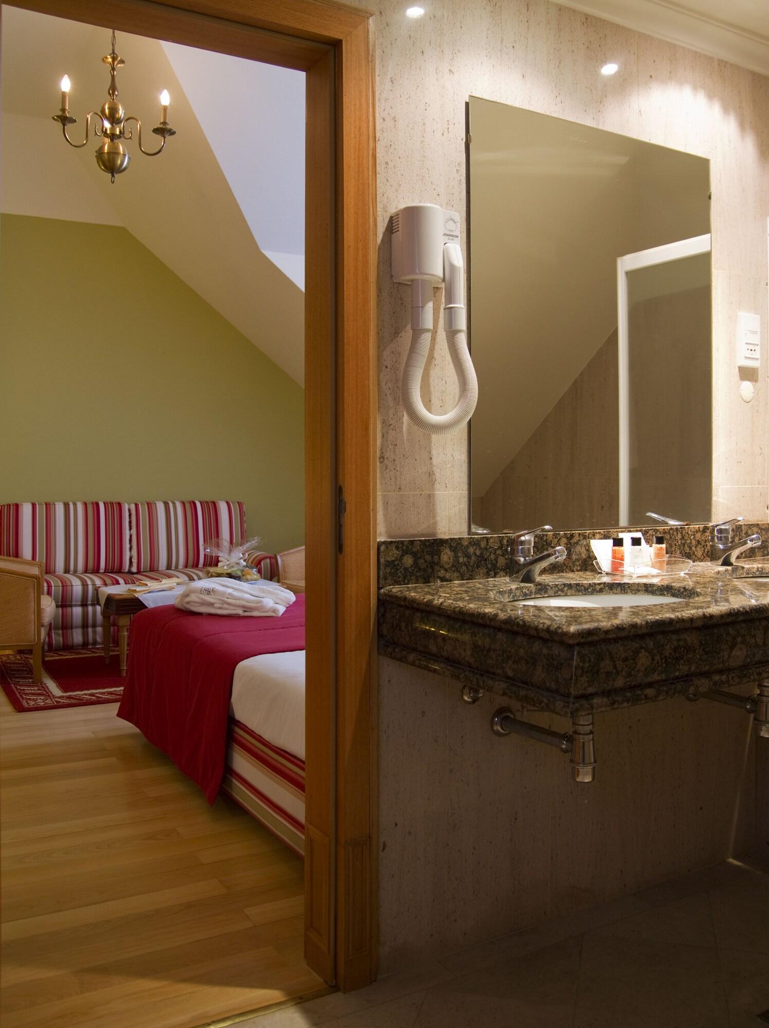 Double or Twin Two Beds