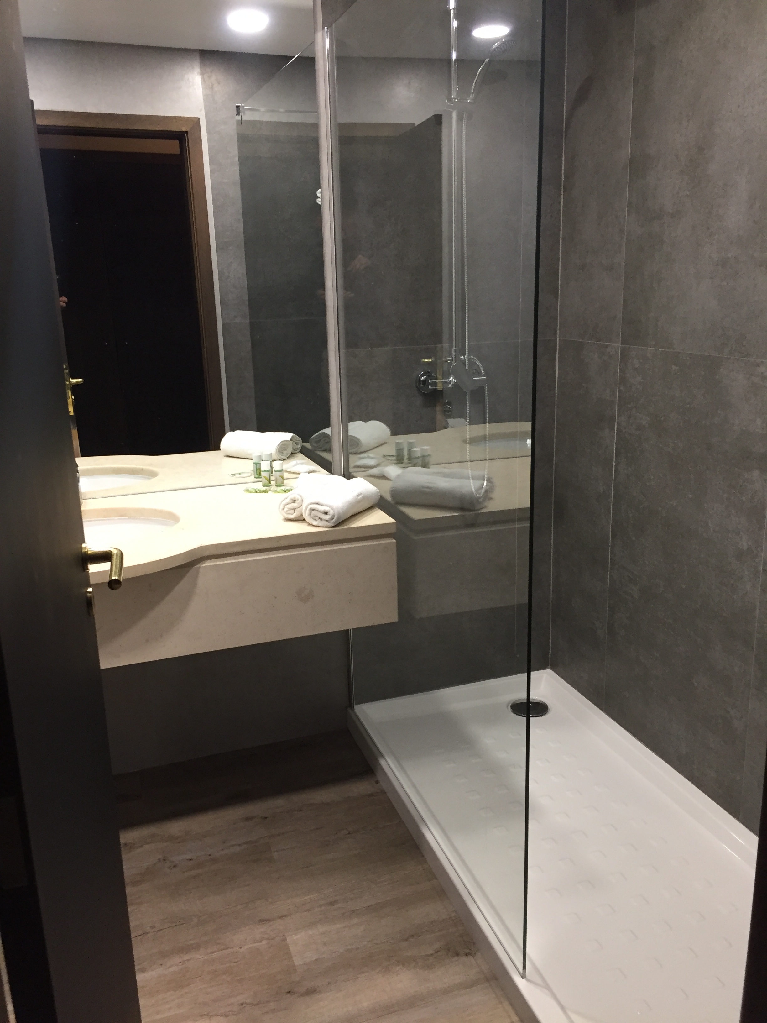 Double or Twin Sea View