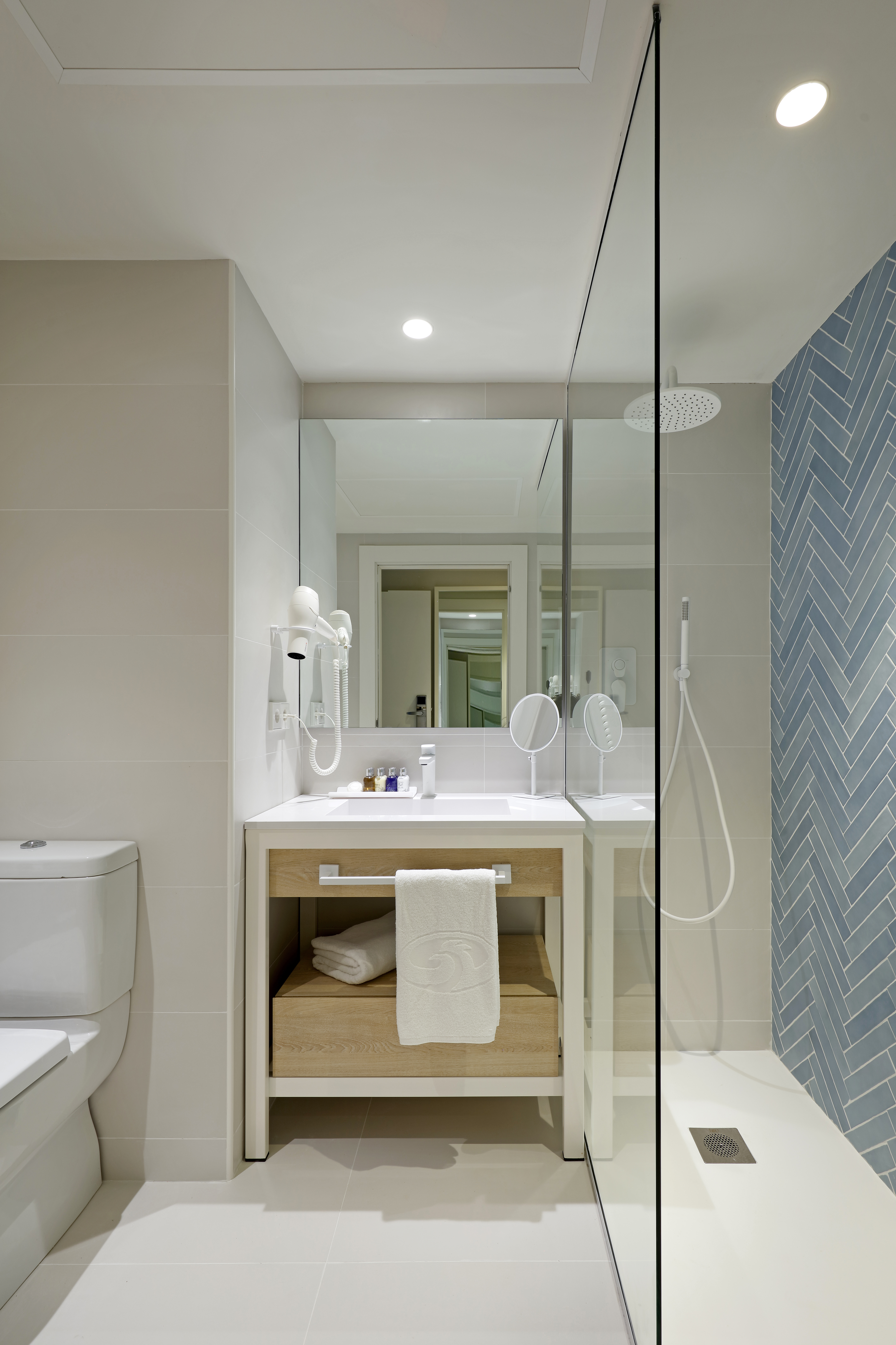 Double or Twin Sea View