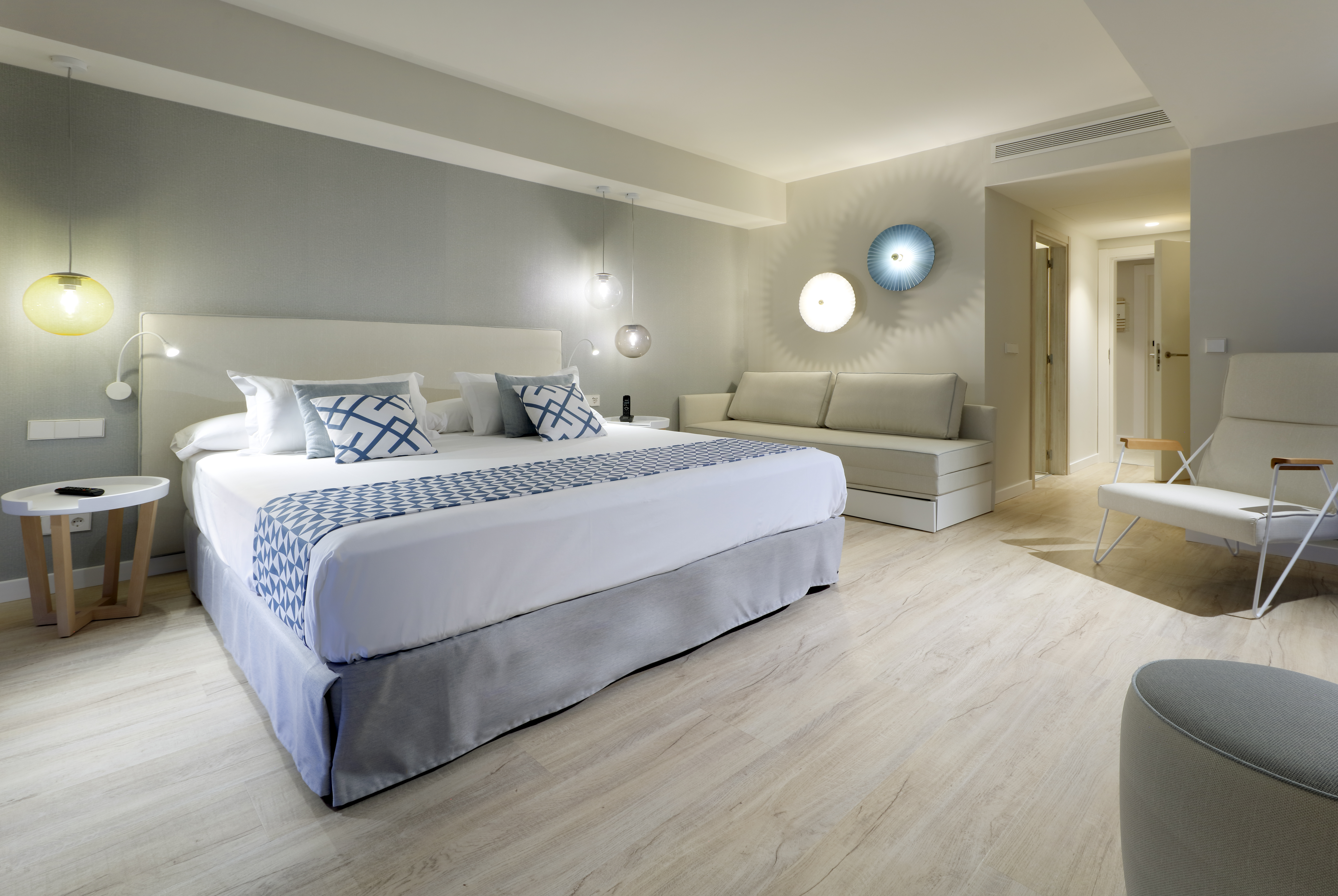 Double or Twin Deluxe