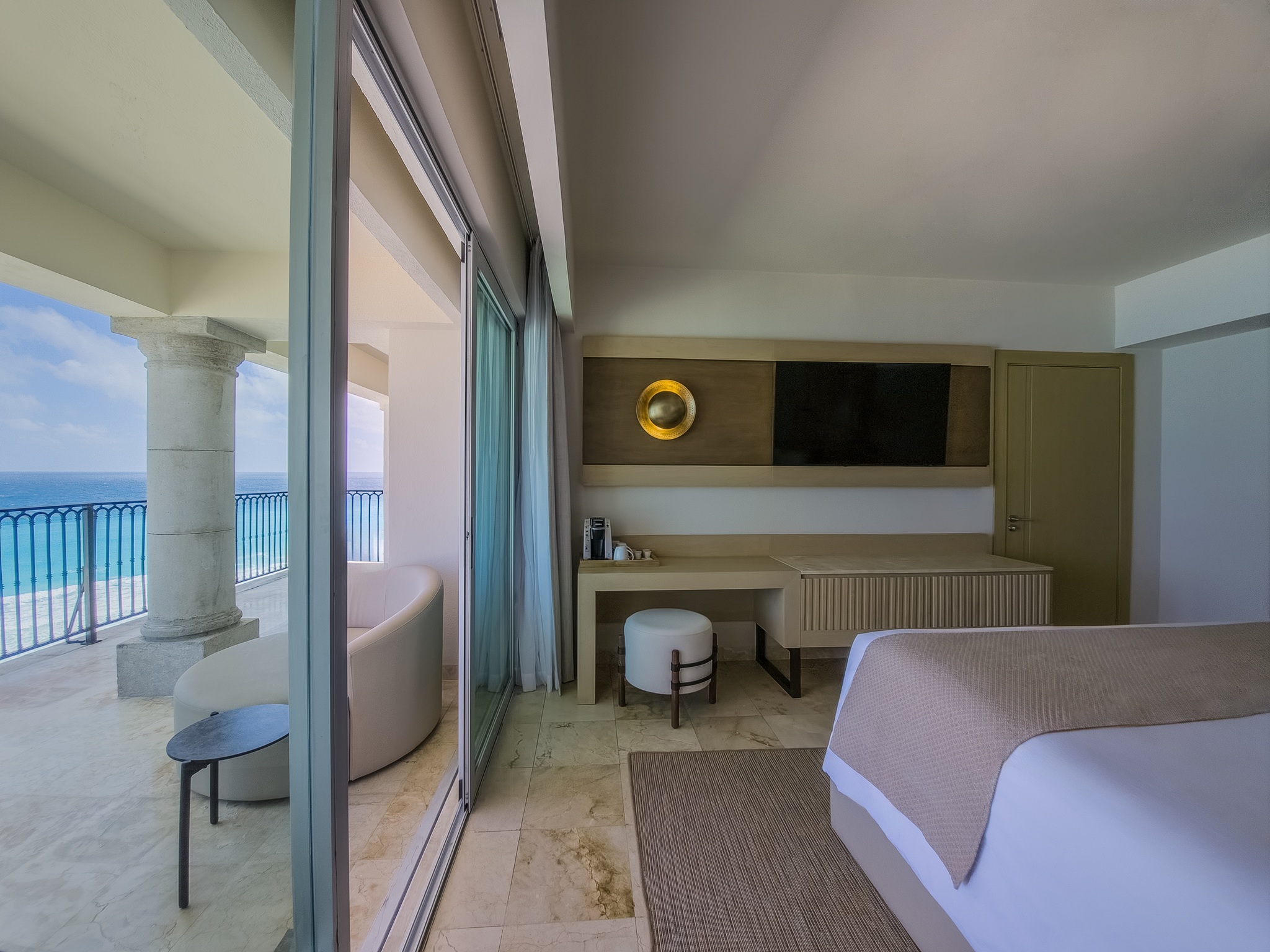 Family Room Capacity 2