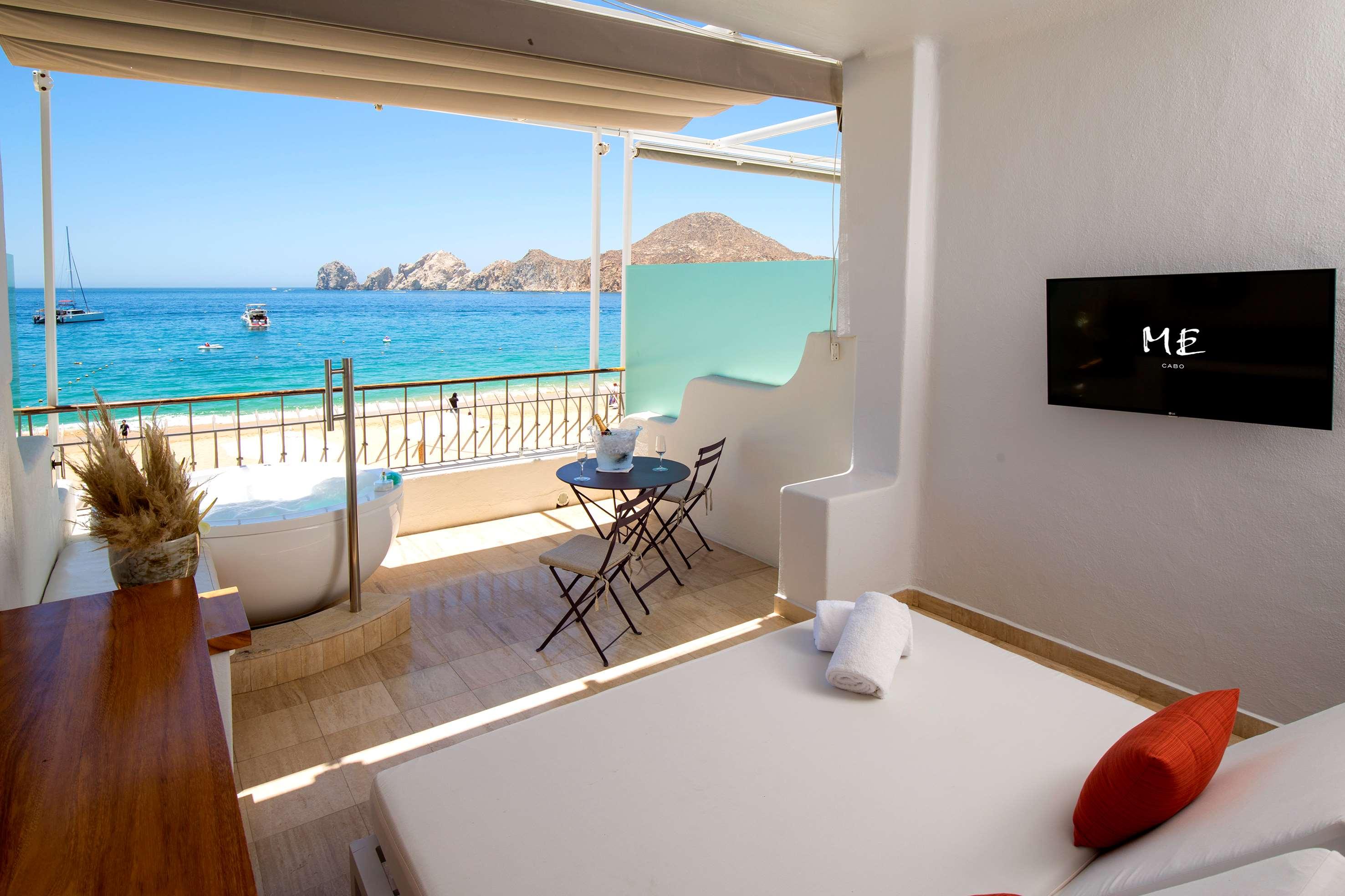 Junior Suite Beach Front