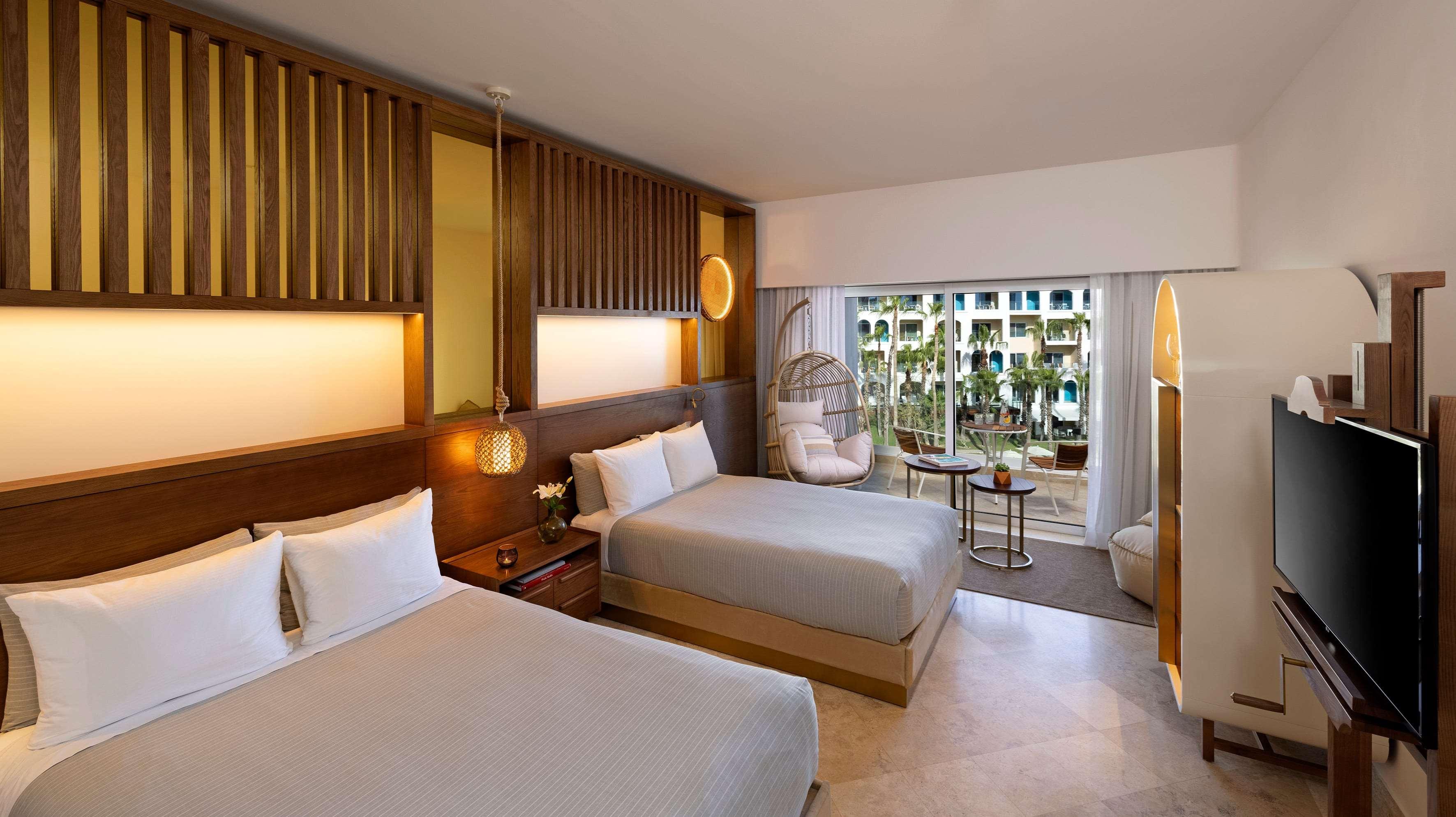 Double Sea View King Bed