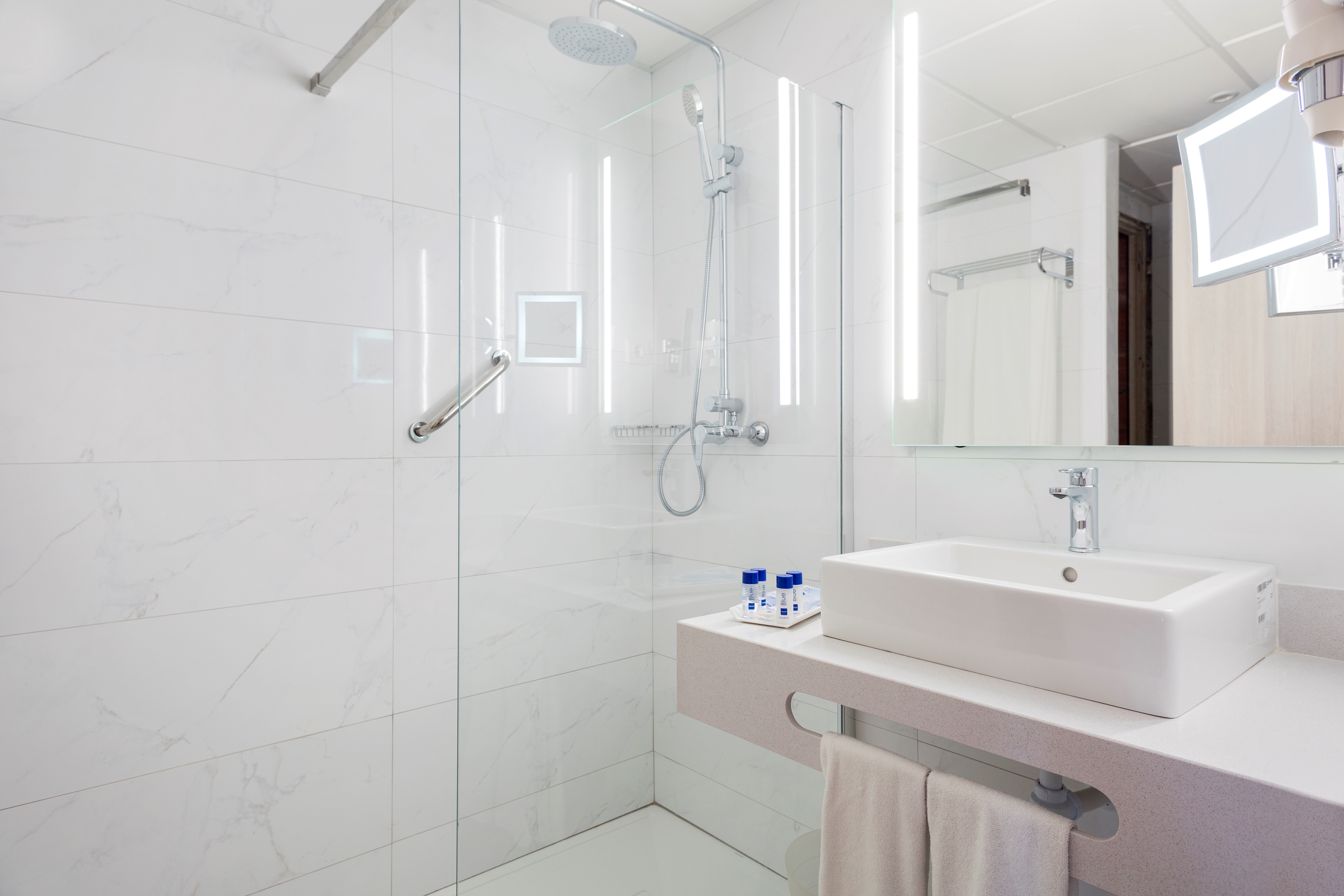 Double or Twin Standard