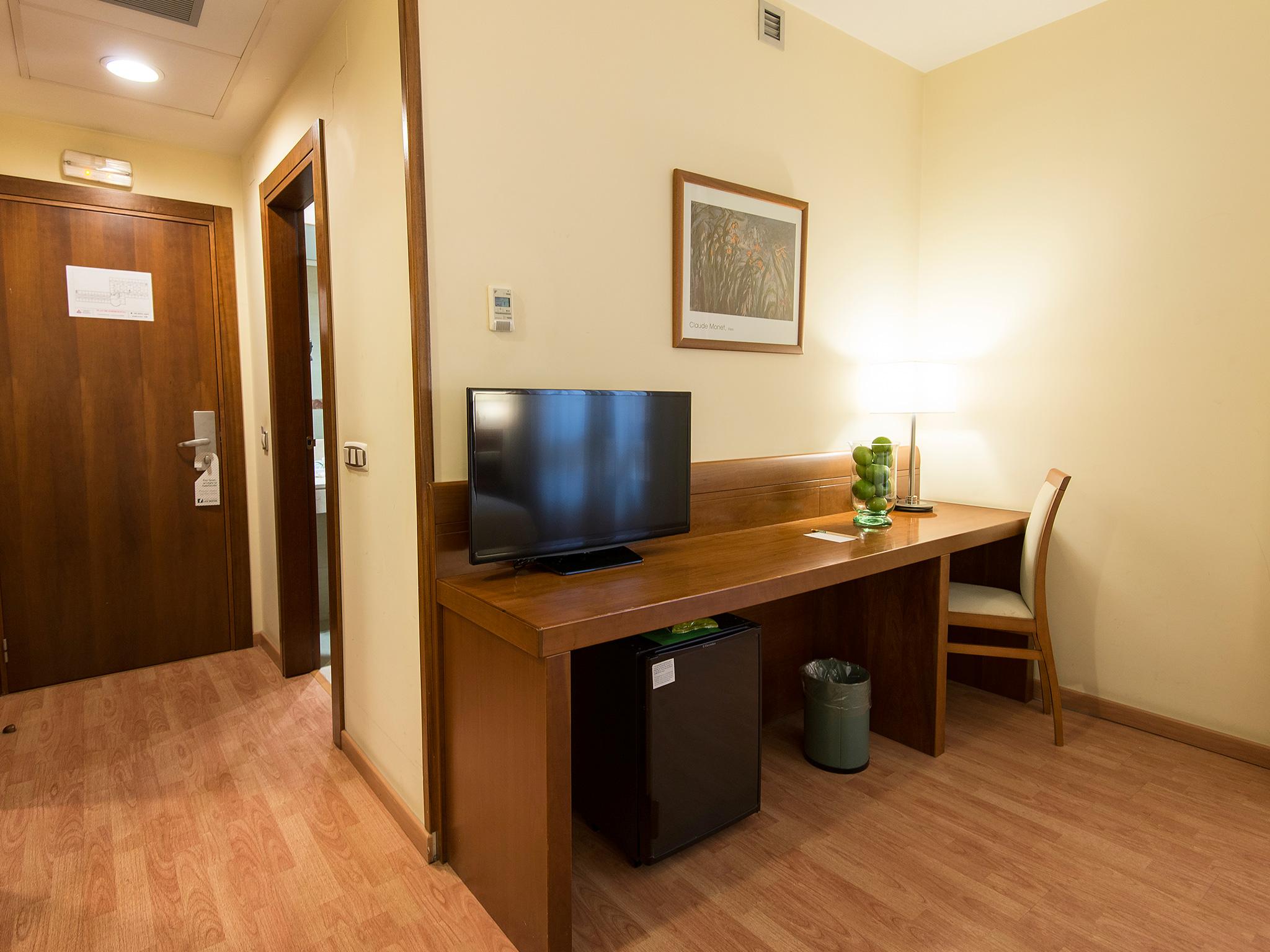 Double or Twin Standard