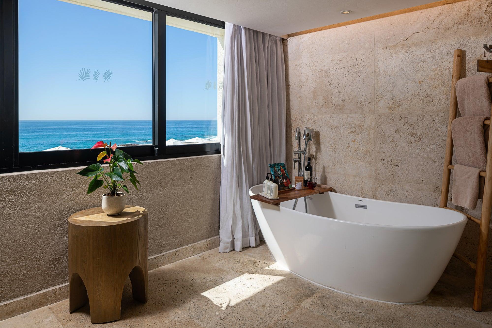 Suite Ocean Front
