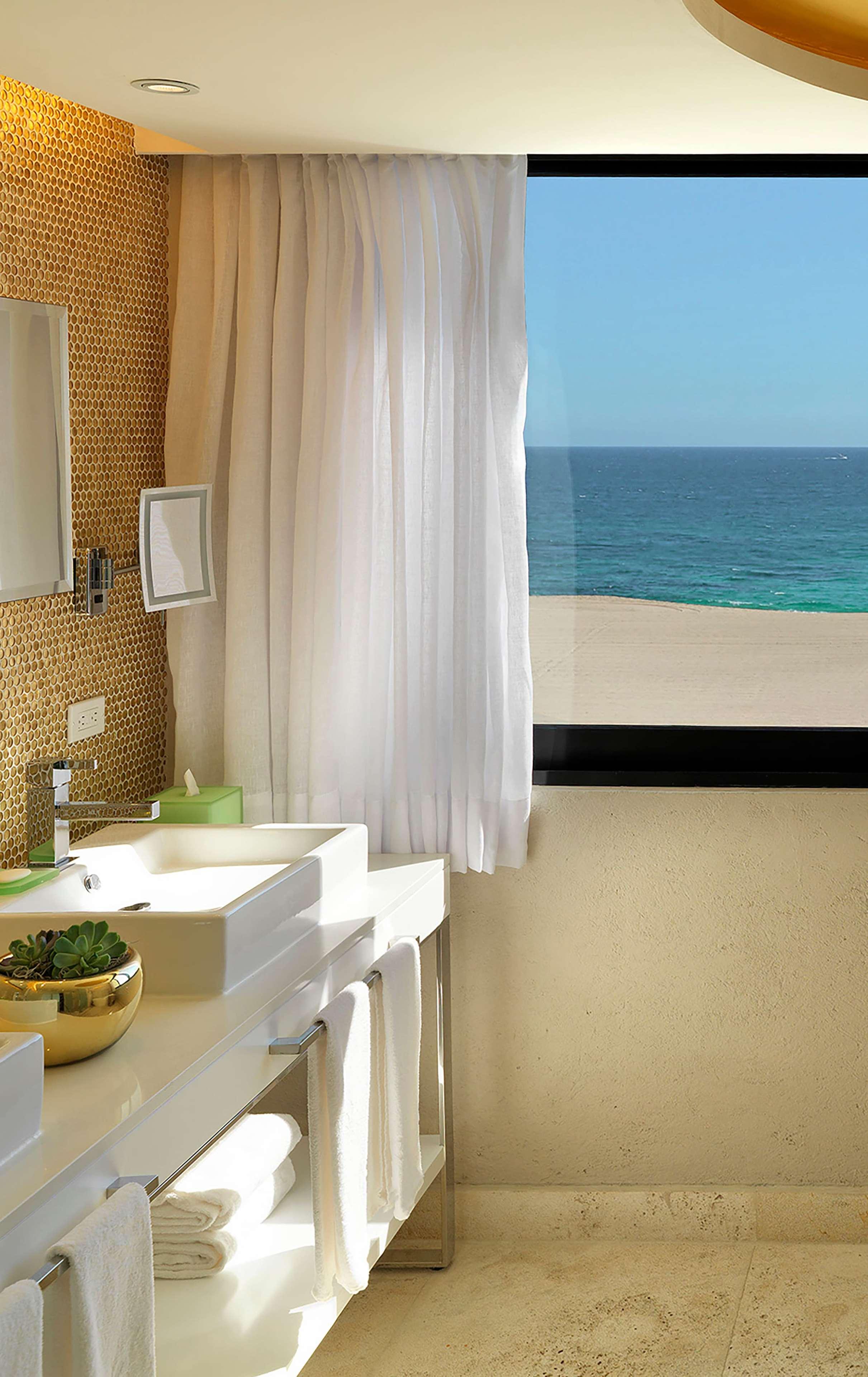 Suite Ocean Front
