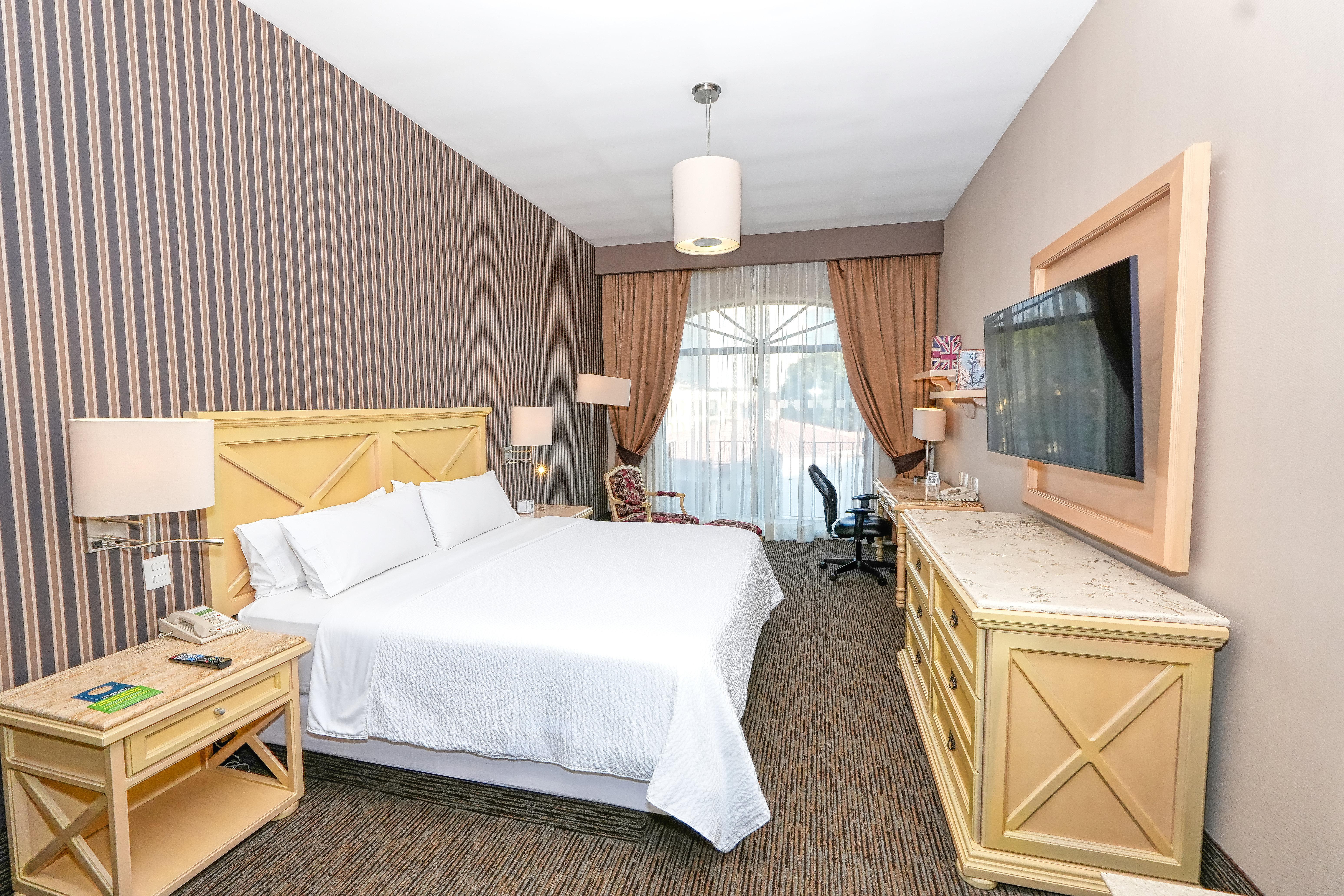 Double King Size Bed